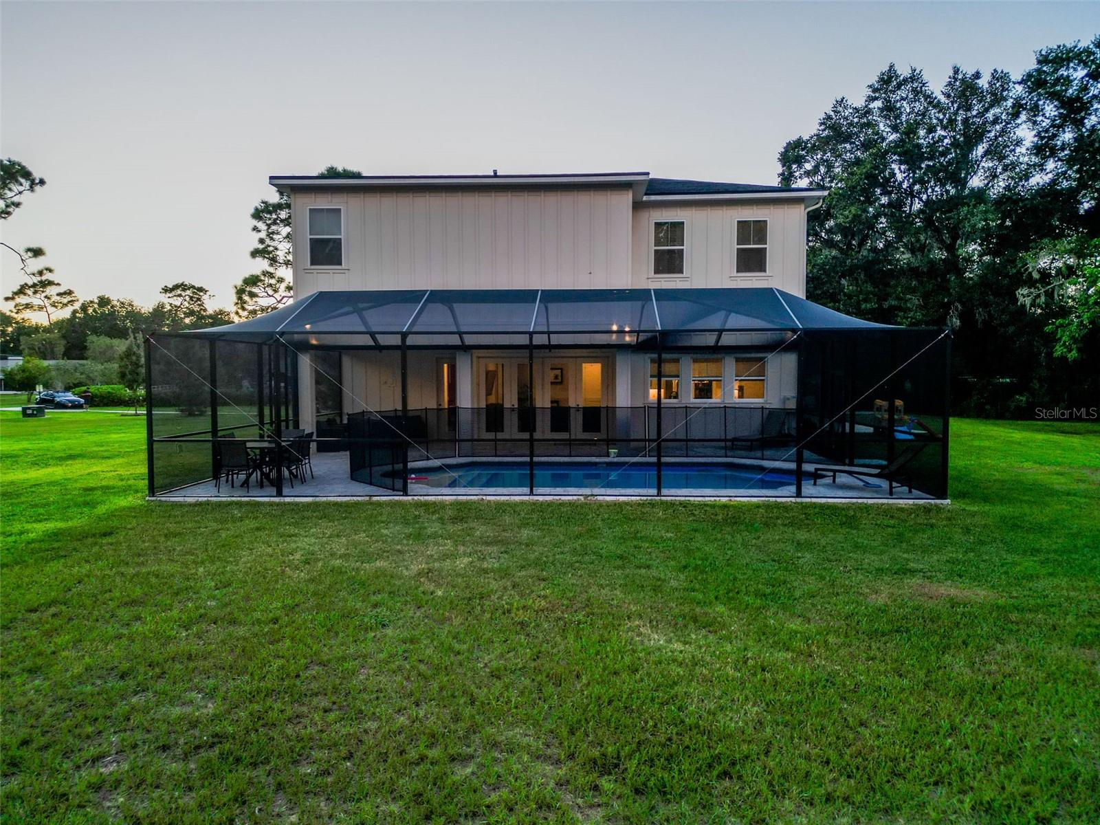 Listing photo id 8 for 2890 Alexandria Marie Lane