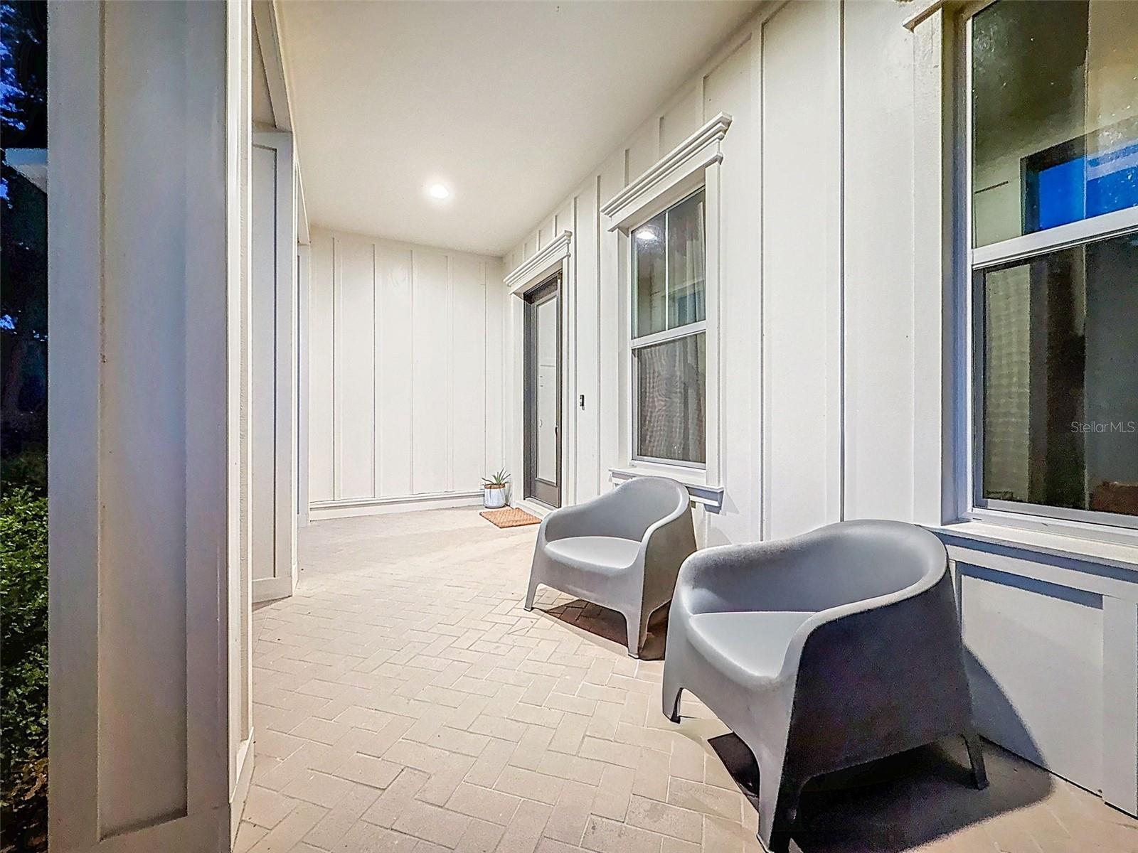 Listing photo id 11 for 2890 Alexandria Marie Lane