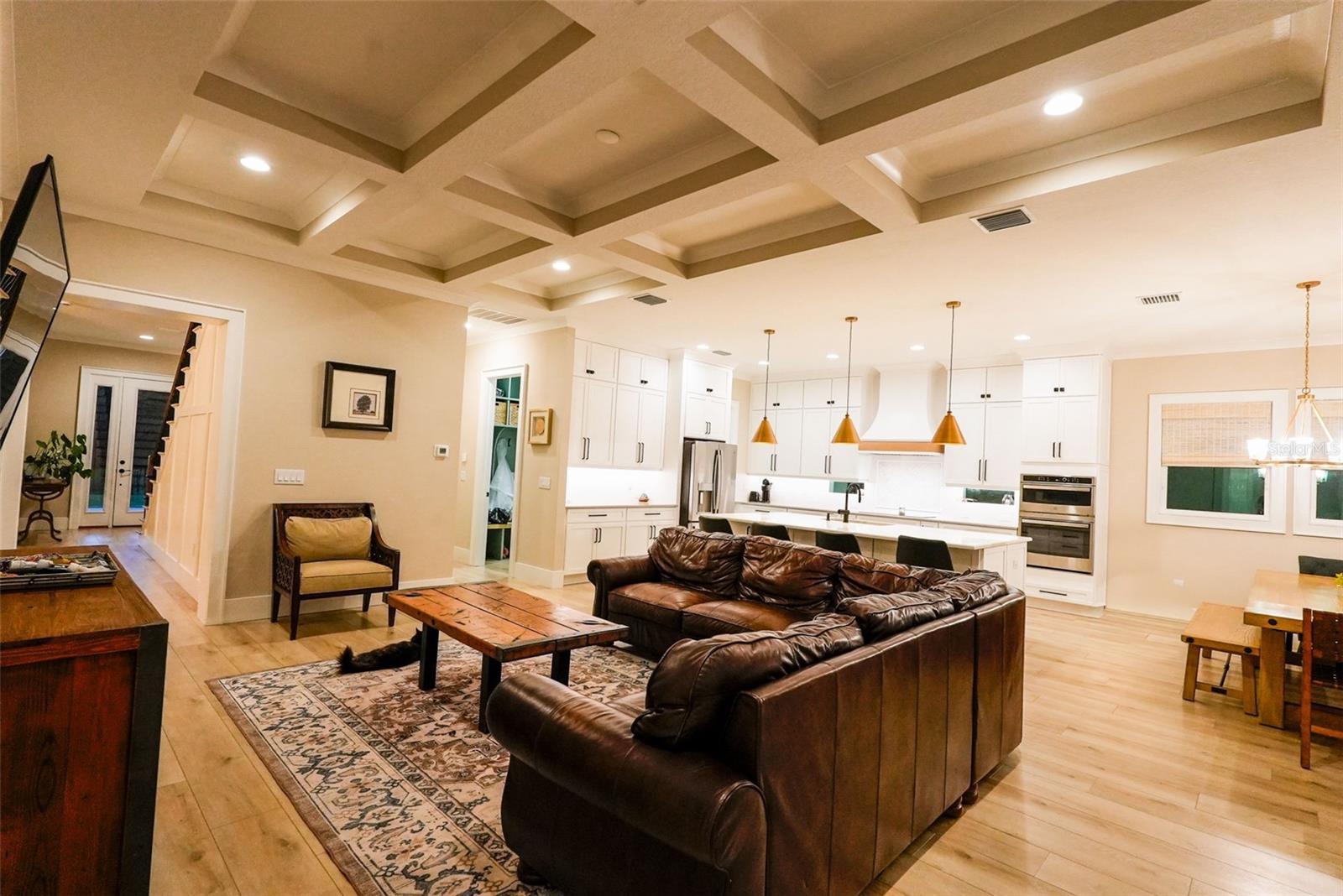 Listing photo id 25 for 2890 Alexandria Marie Lane