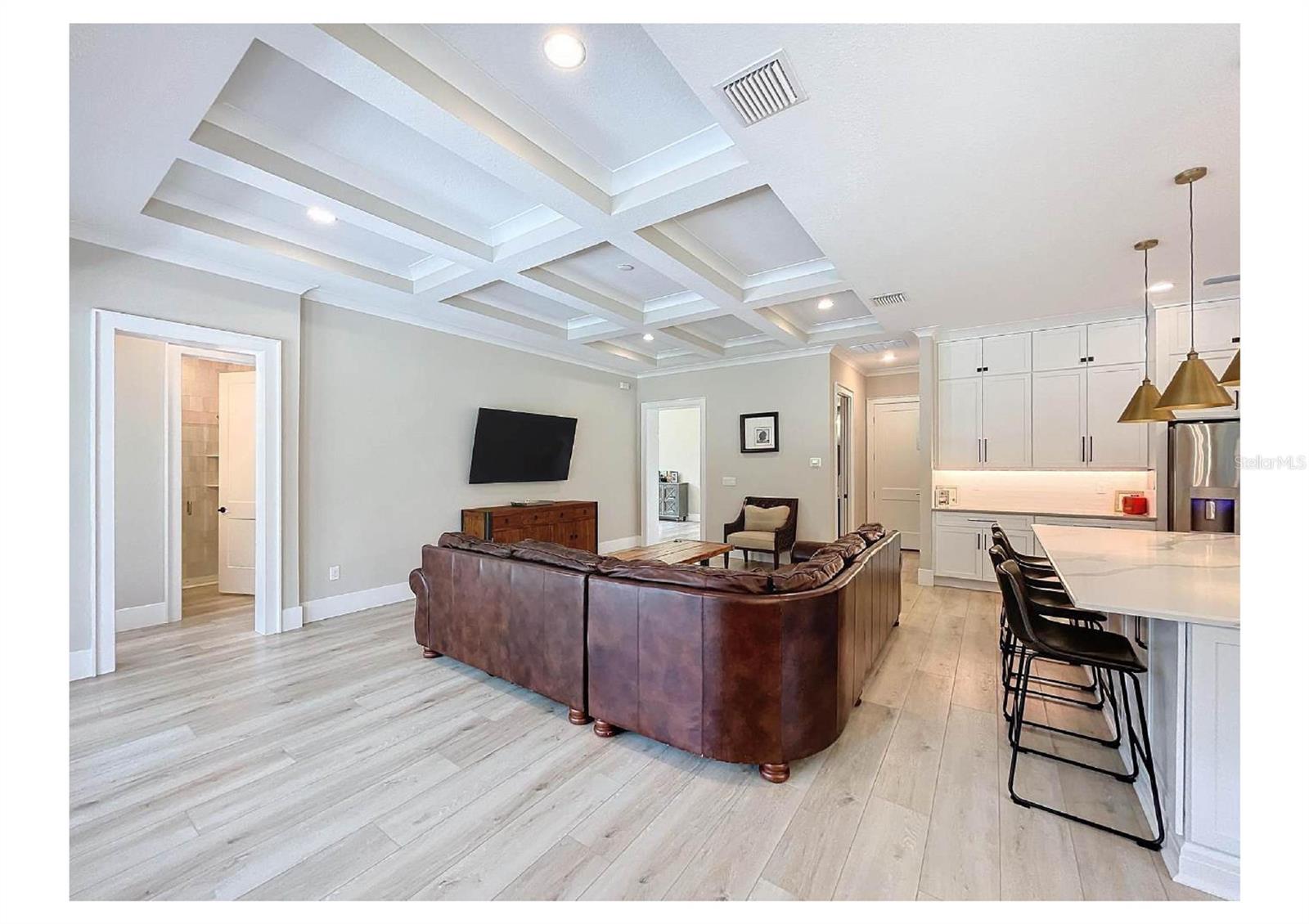 Listing photo id 39 for 2890 Alexandria Marie Lane