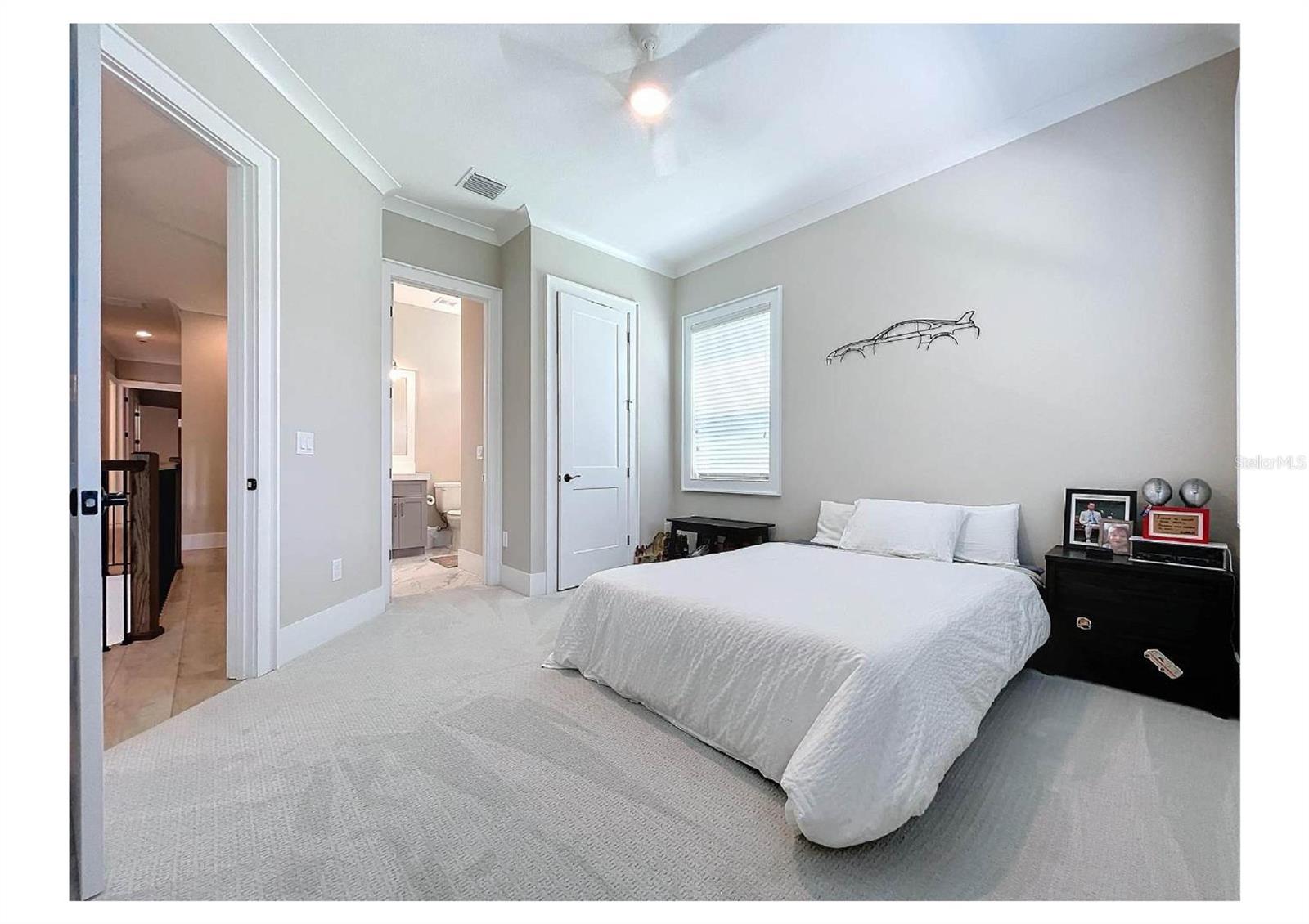 Listing photo id 43 for 2890 Alexandria Marie Lane