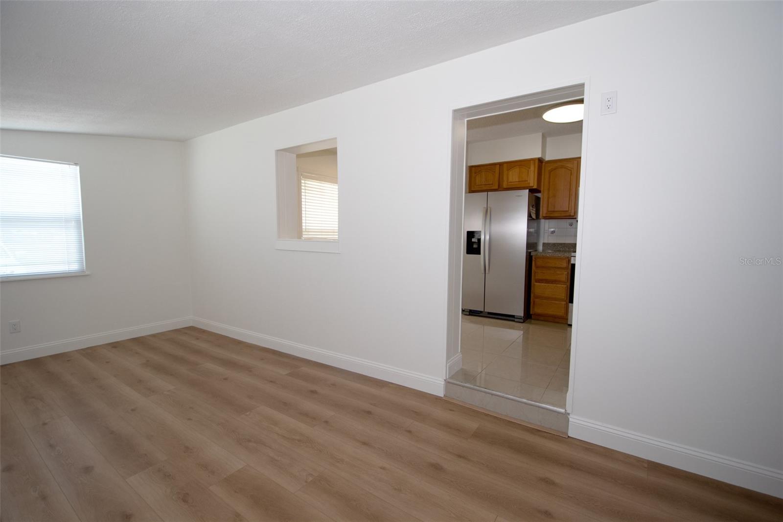 Image 17 of 53 For 2701 Calle Street