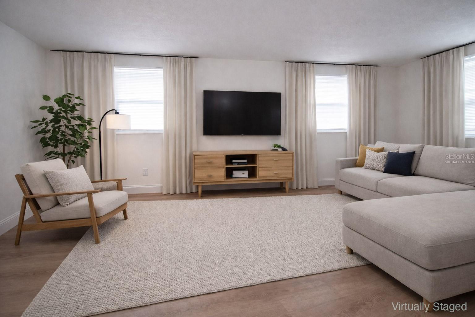 Image 19 of 53 For 2701 Calle Street