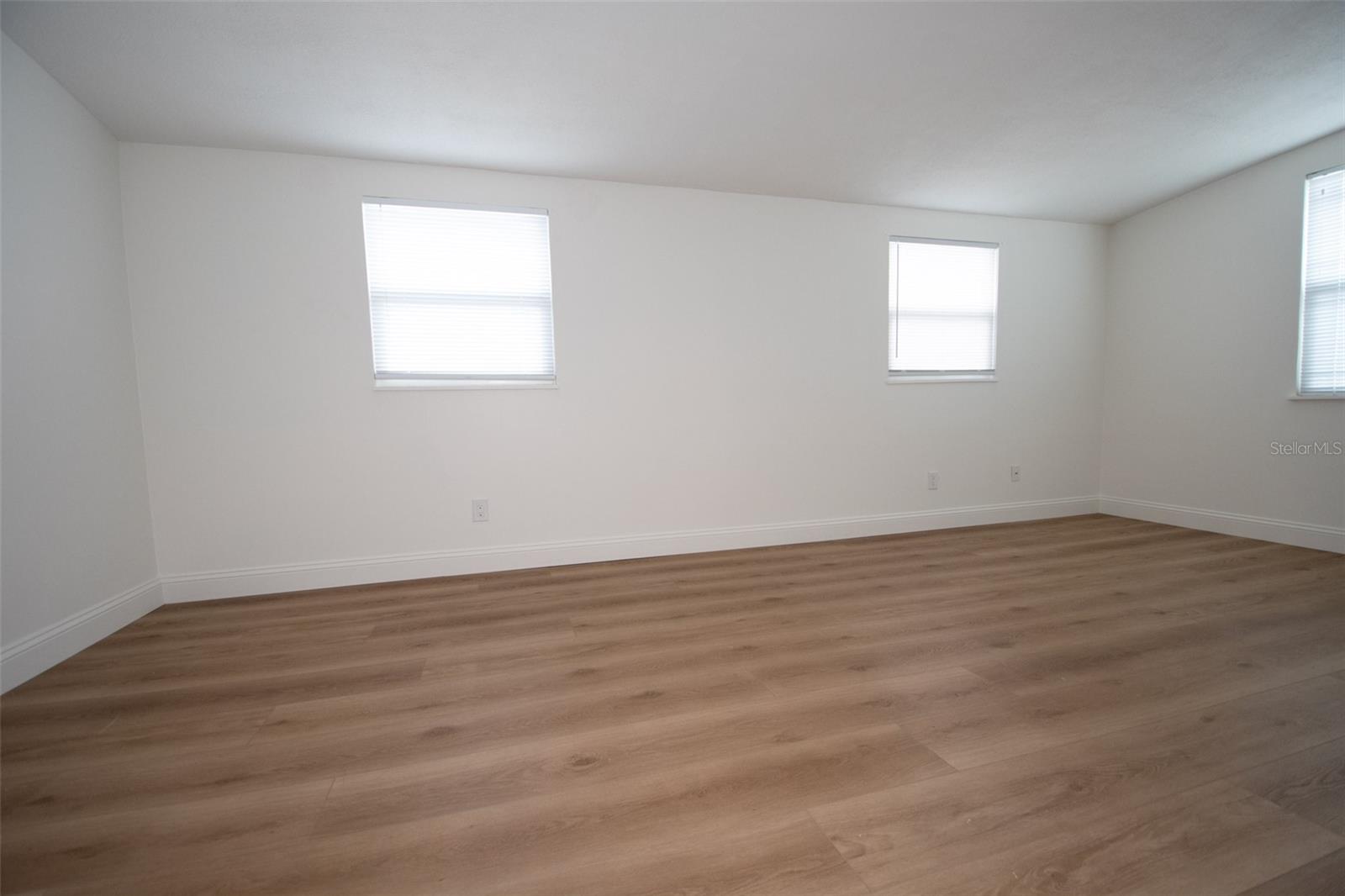 Image 20 of 53 For 2701 Calle Street