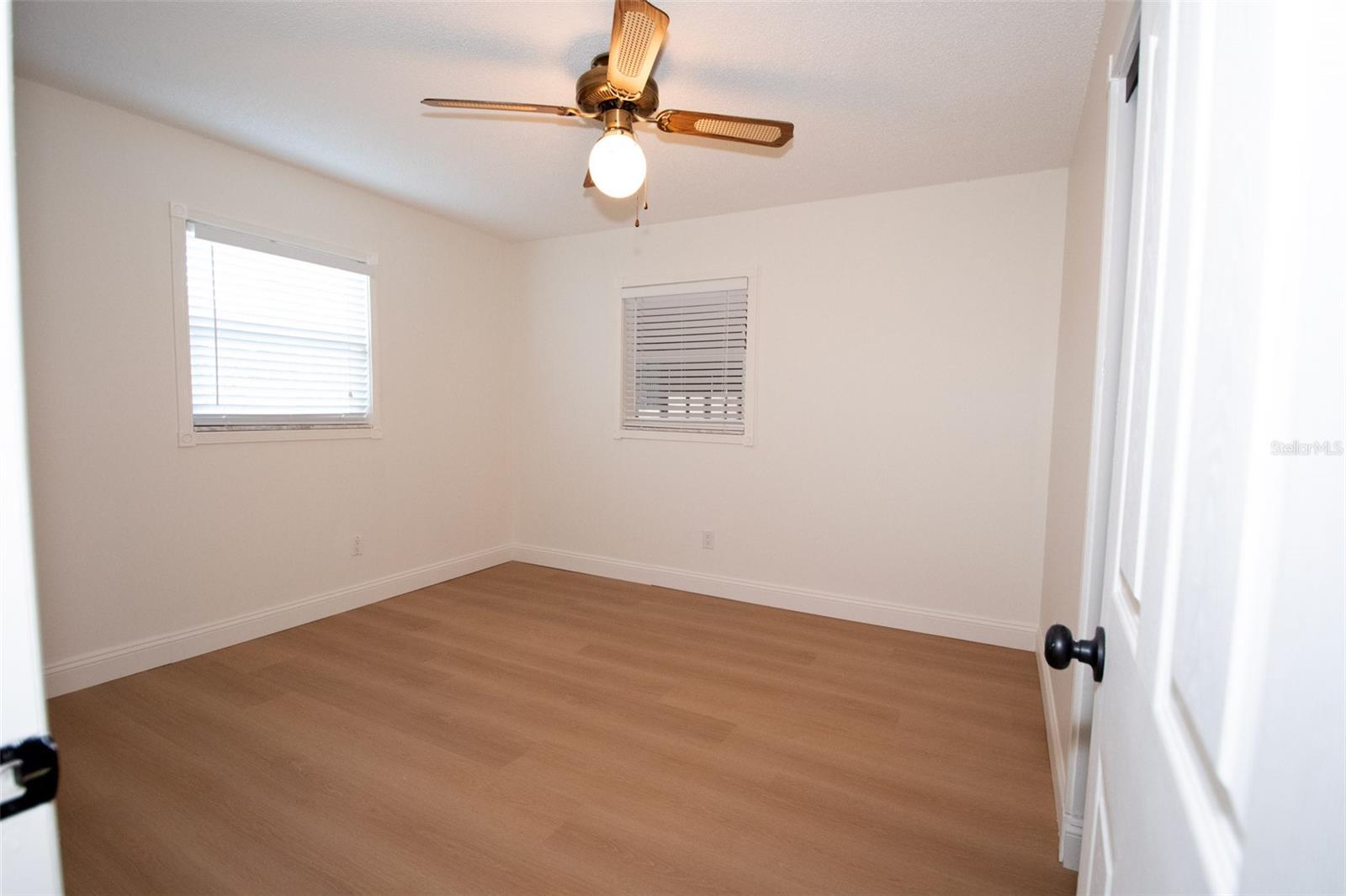 Image 30 of 53 For 2701 Calle Street