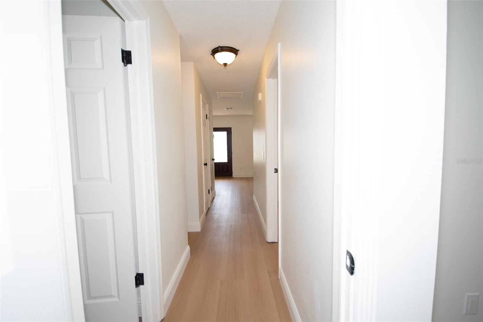 Image 35 of 53 For 2701 Calle Street