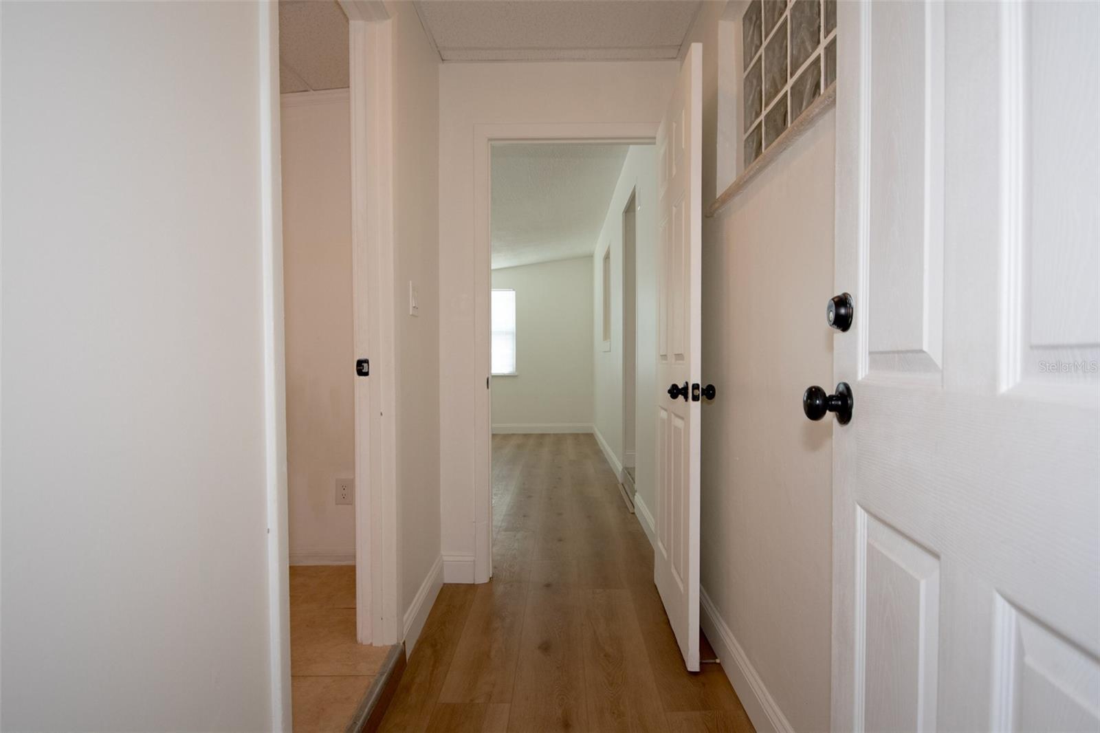 Image 47 of 53 For 2701 Calle Street