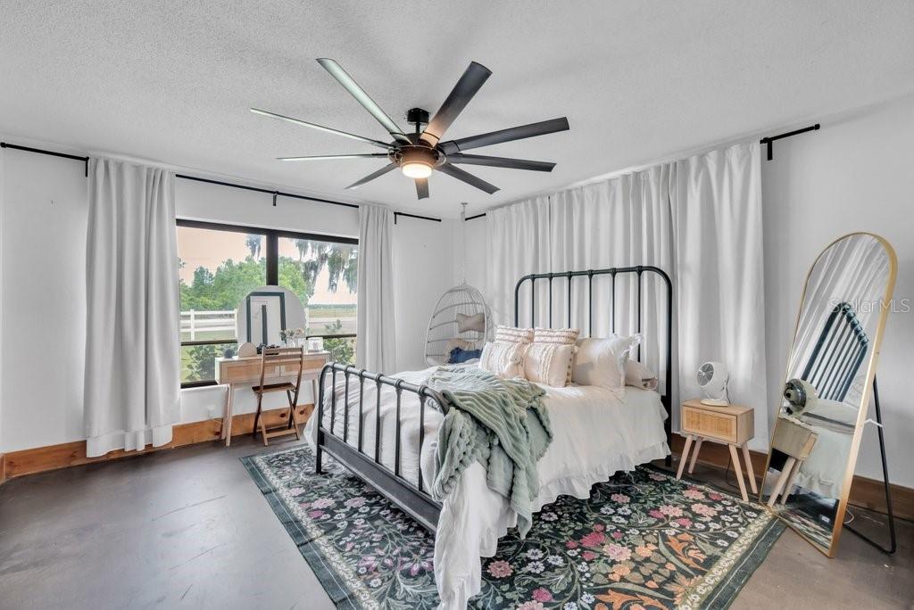 Image 30 of 80 For 7820 Lithia Pinecrest Road