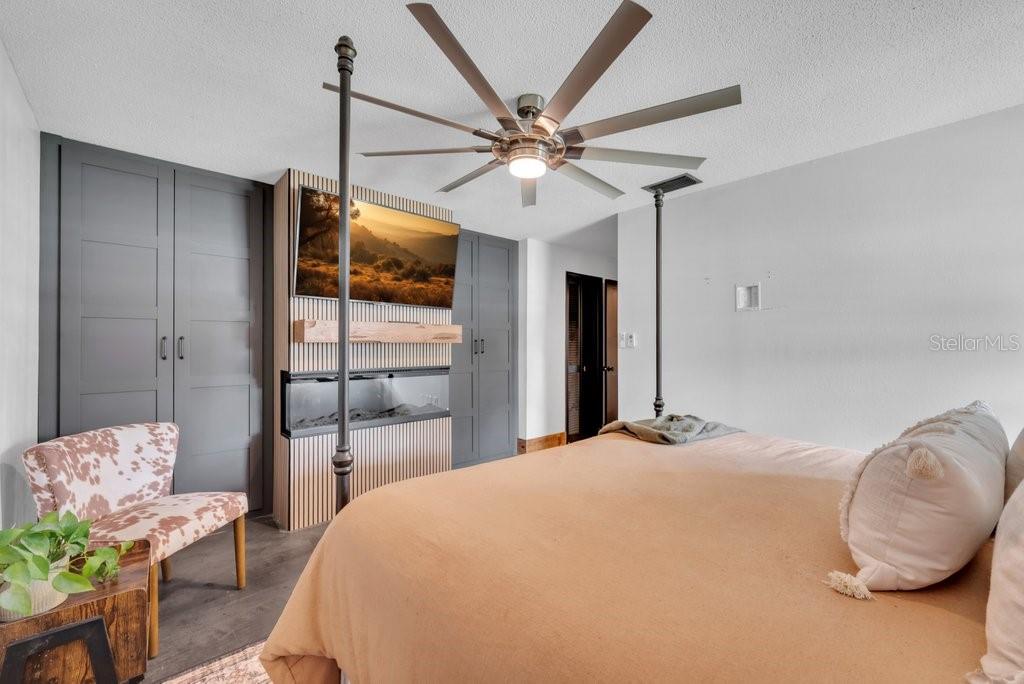 Image 37 of 80 For 7820 Lithia Pinecrest Road