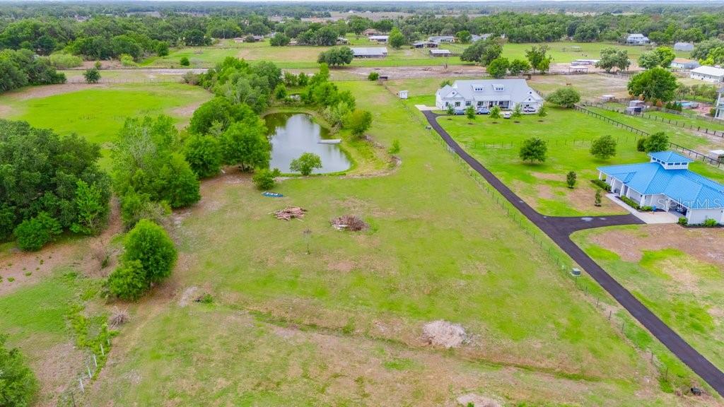 Image 69 of 80 For 7820 Lithia Pinecrest Road