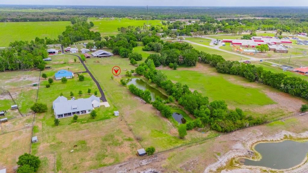 Image 74 of 80 For 7820 Lithia Pinecrest Road