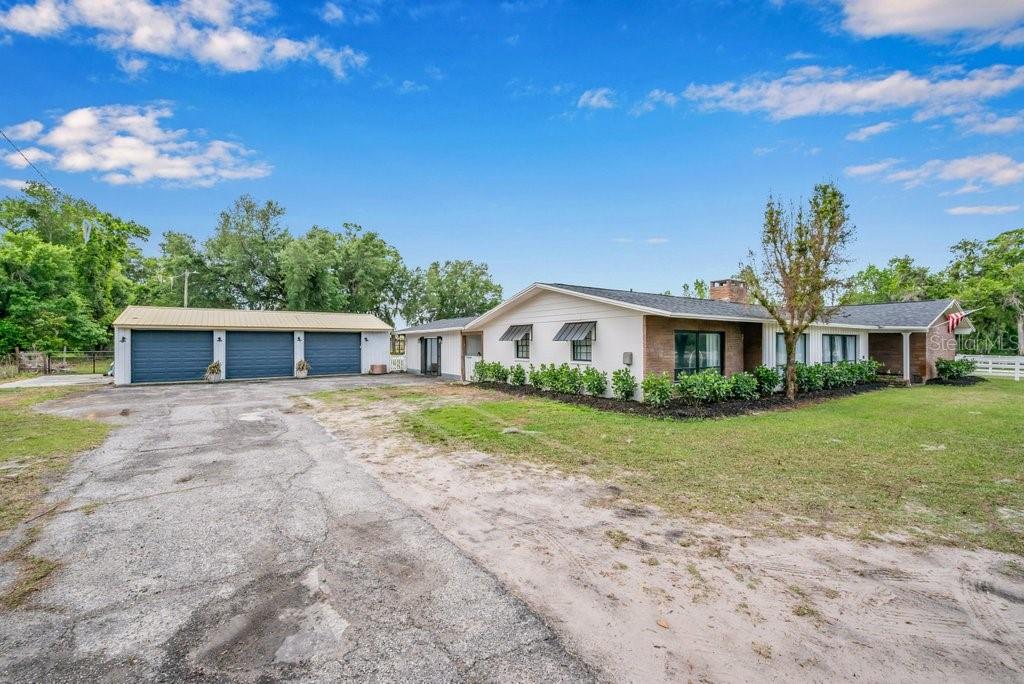 Image 8 of 80 For 7820 Lithia Pinecrest Road