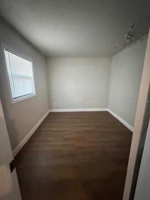 Image 4 of 8 For 37802 Whitehouse Avenue