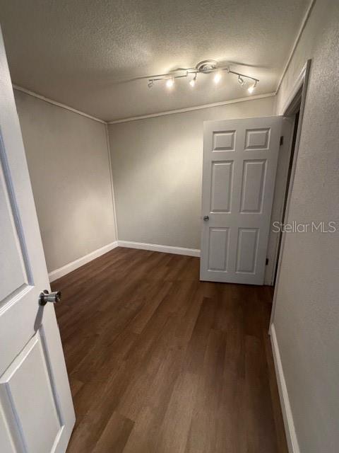 Image 6 of 8 For 37802 Whitehouse Avenue