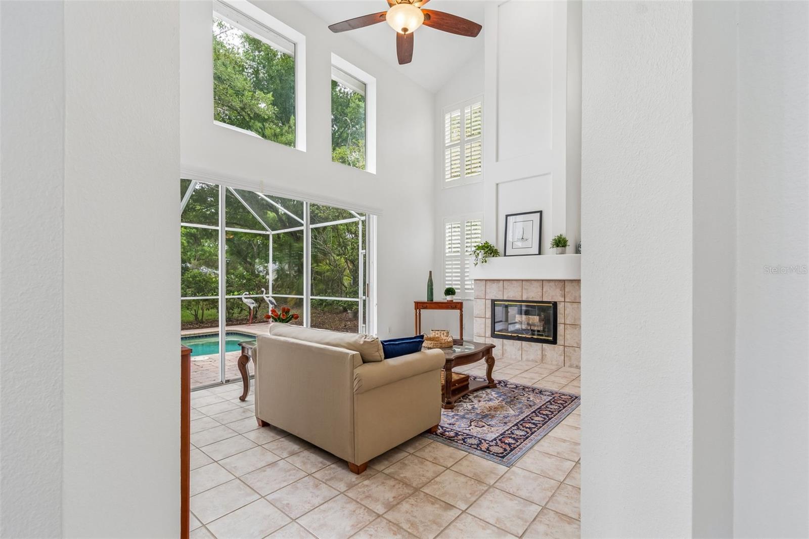 Image 18 of 67 For 5414 Avenal Drive