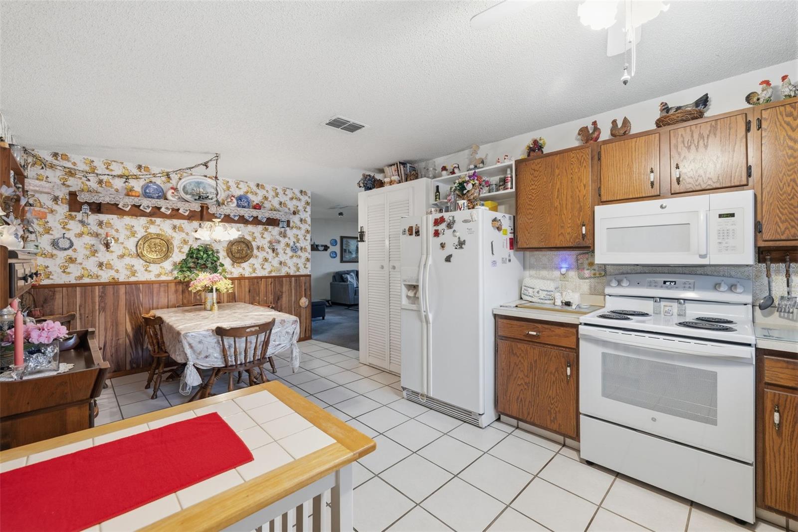 Image 10 of 25 For 6430 Cedarbrook Drive S