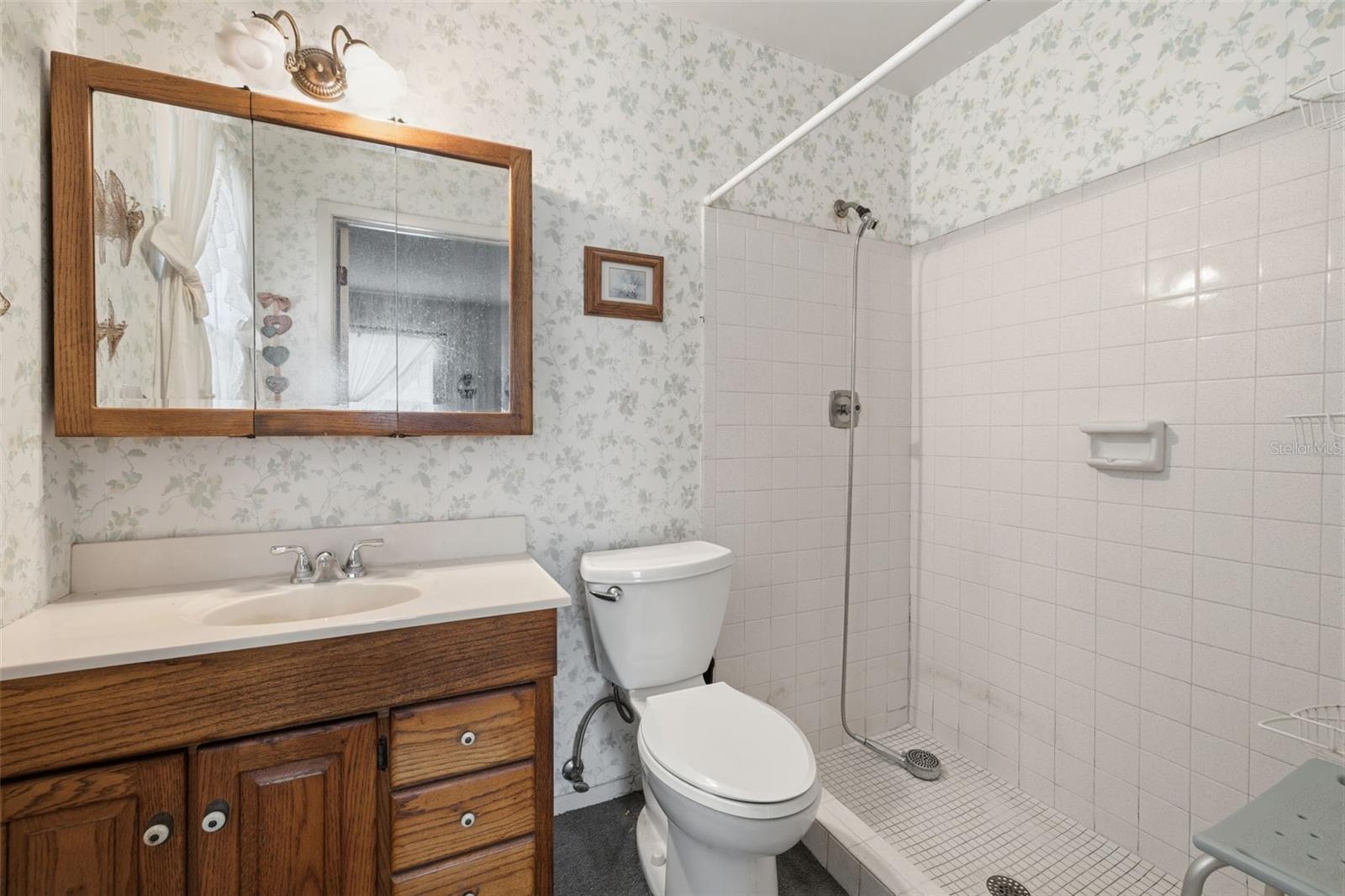 Image 13 of 25 For 6430 Cedarbrook Drive S