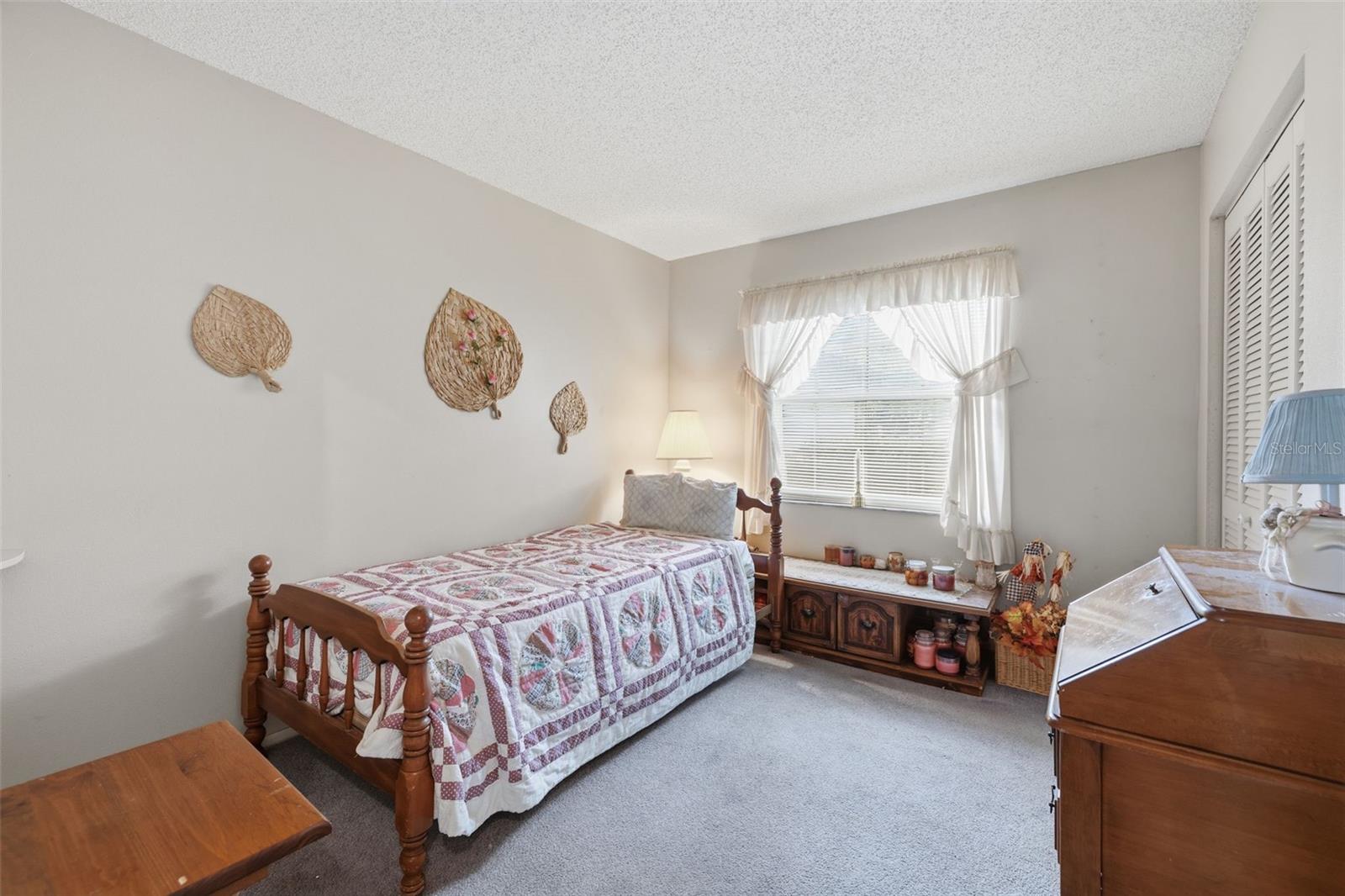 Image 15 of 25 For 6430 Cedarbrook Drive S