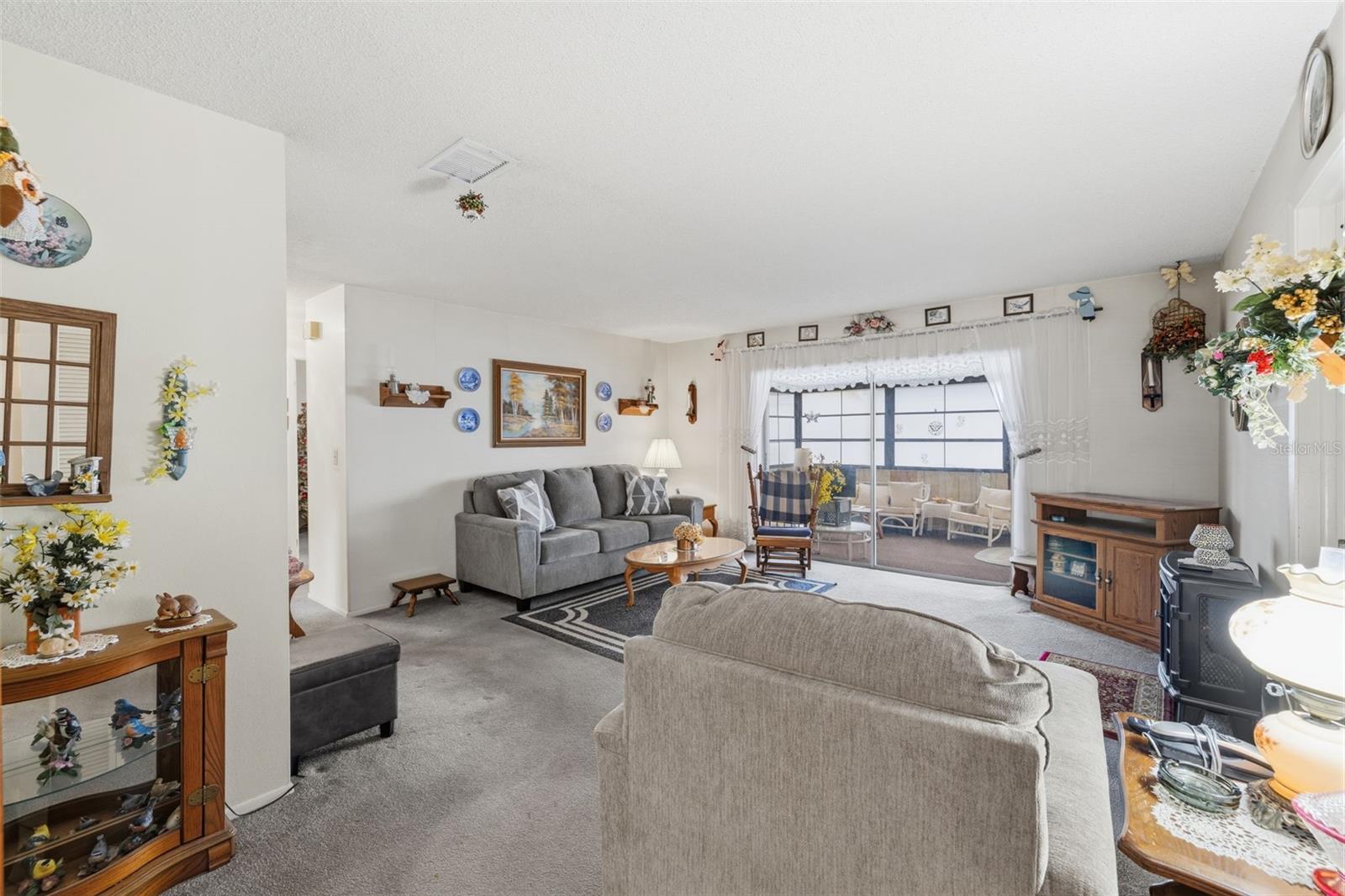 Image 2 of 25 For 6430 Cedarbrook Drive S