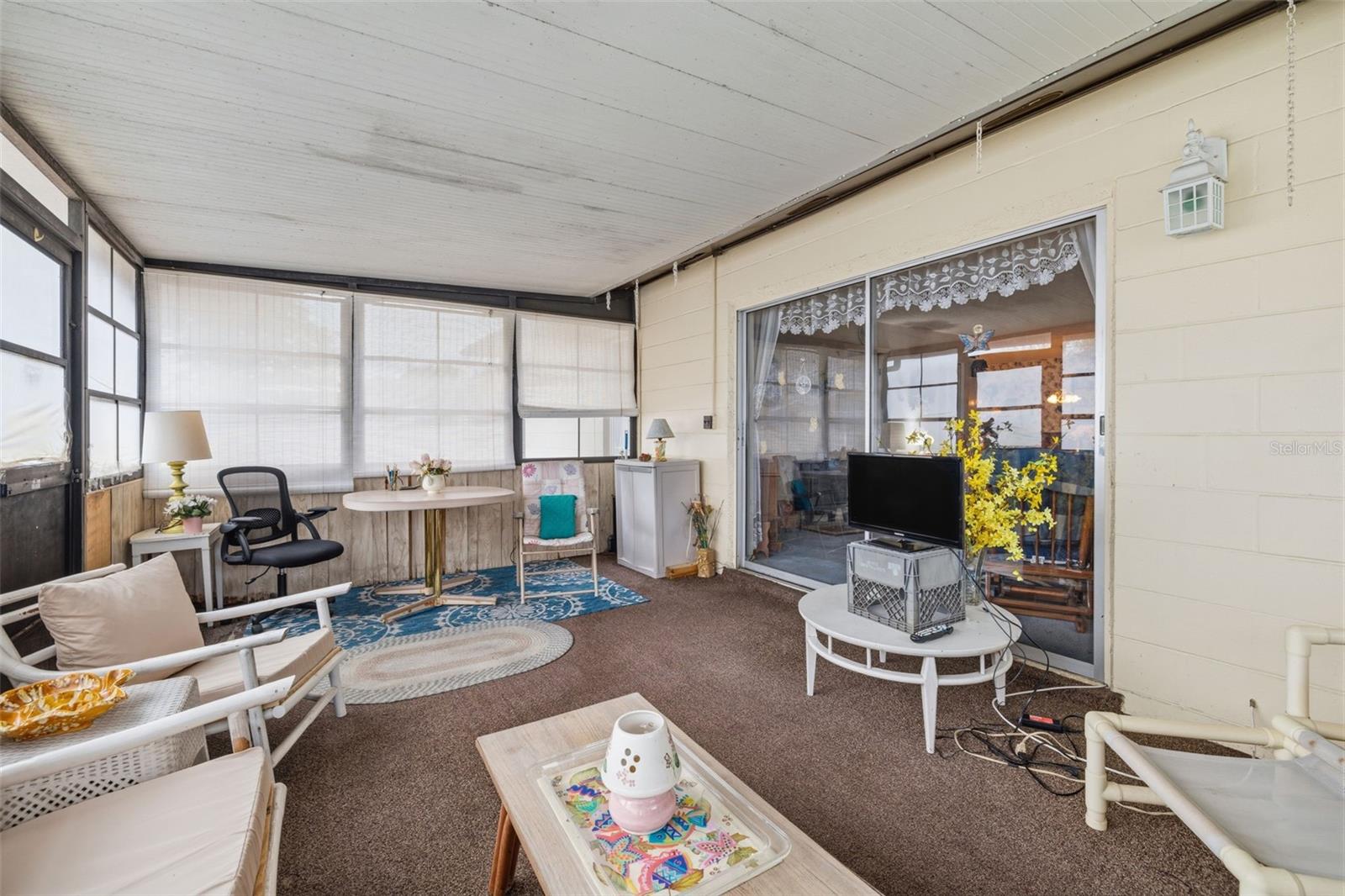 Image 21 of 25 For 6430 Cedarbrook Drive S