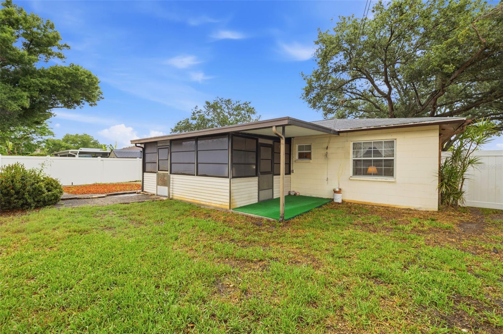 Image 24 of 25 For 6430 Cedarbrook Drive S