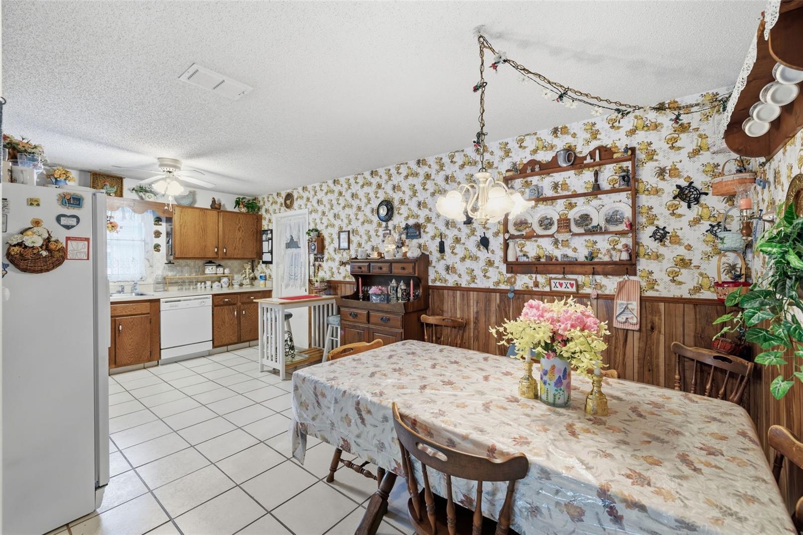 Image 5 of 25 For 6430 Cedarbrook Drive S