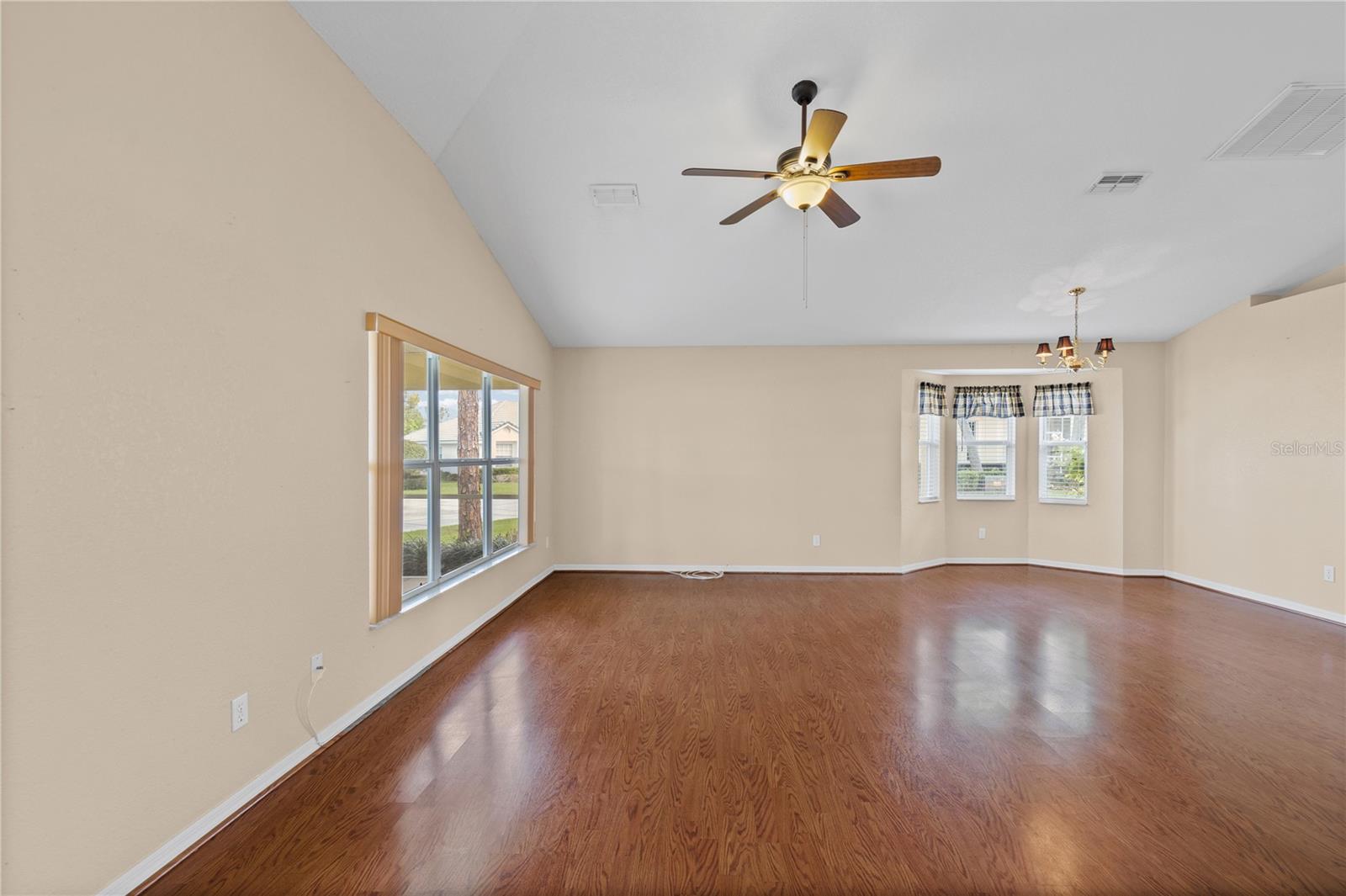 Image 10 of 42 For 2724 Golf Lake Drive 26