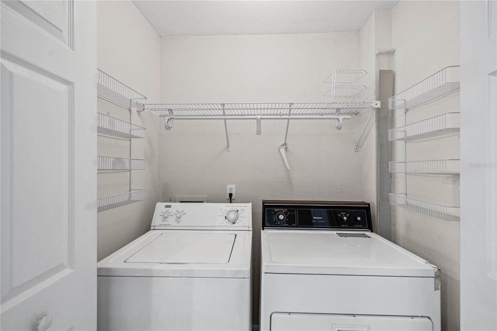 Image 16 of 42 For 2724 Golf Lake Drive 26