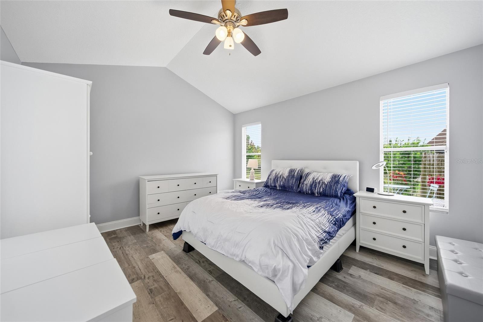 Listing photo id 9 for 2018 Attaway Drive