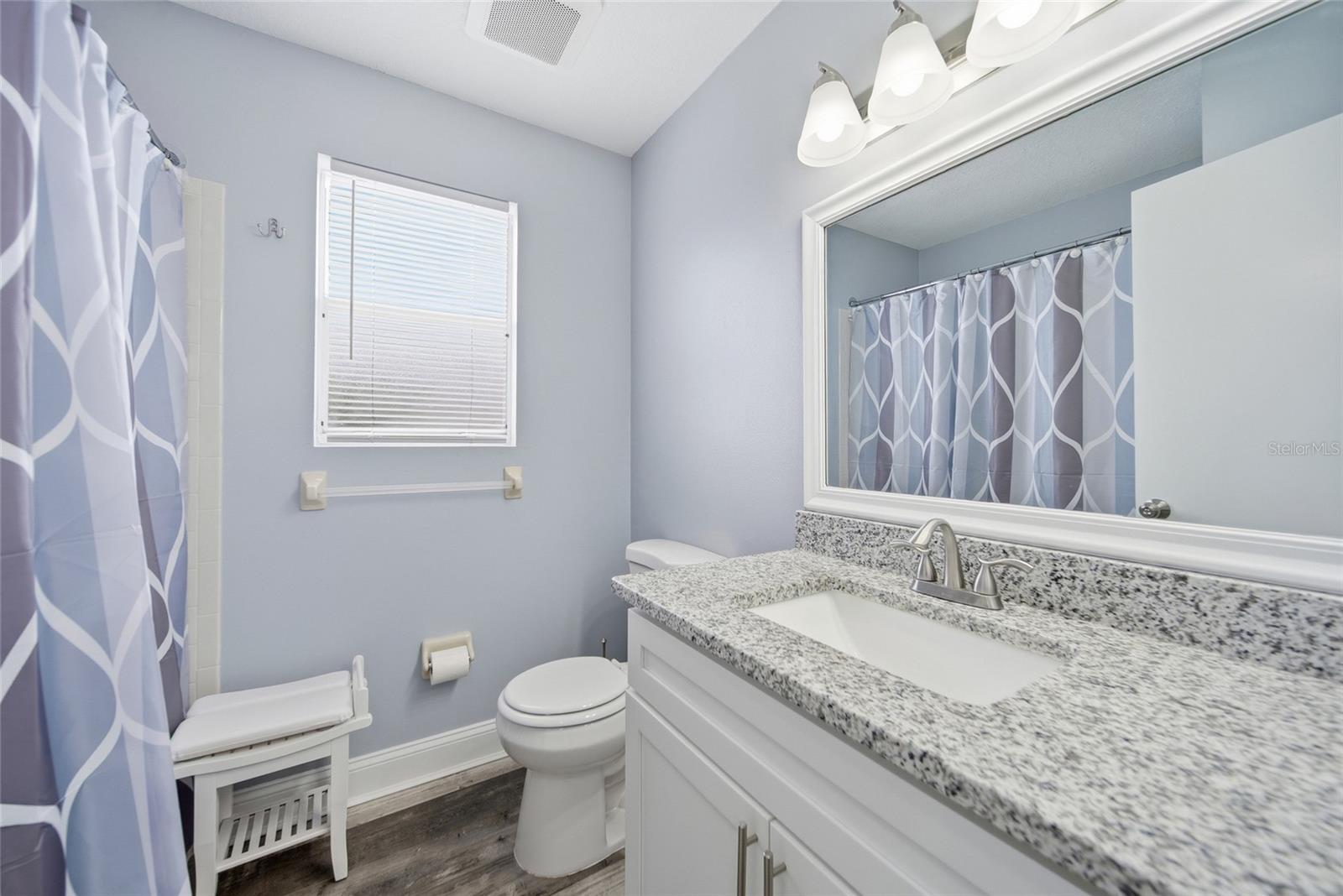 Listing photo id 17 for 2018 Attaway Drive