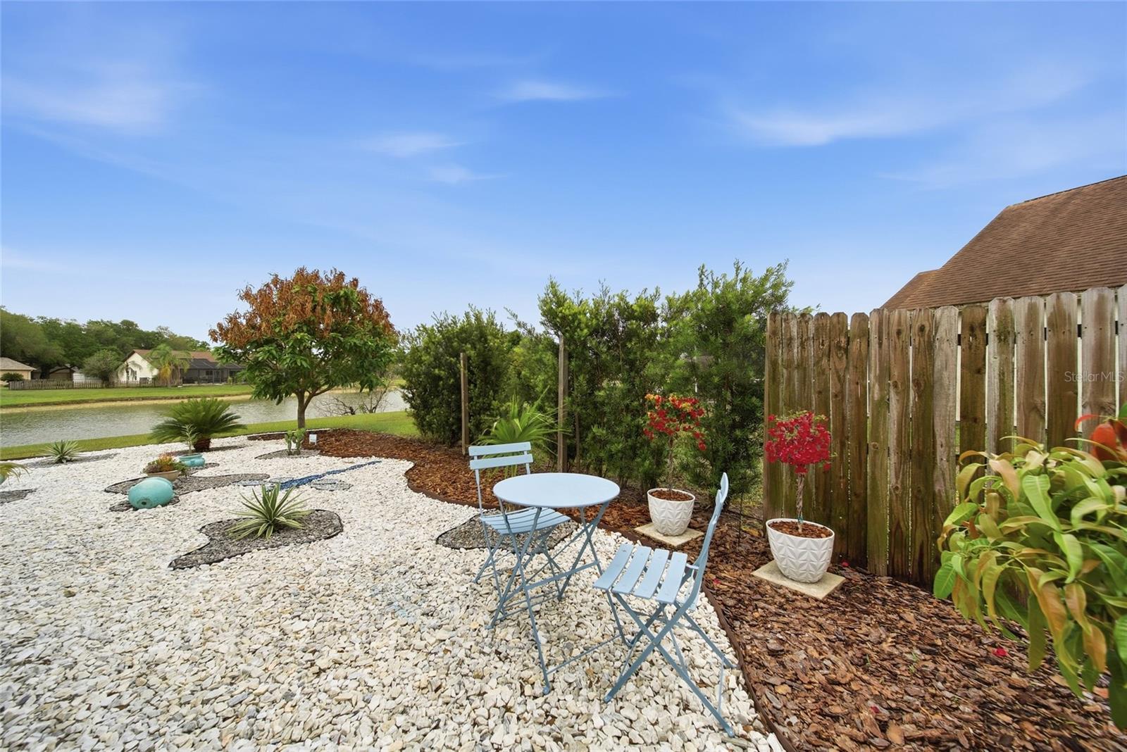 Listing photo id 24 for 2018 Attaway Drive