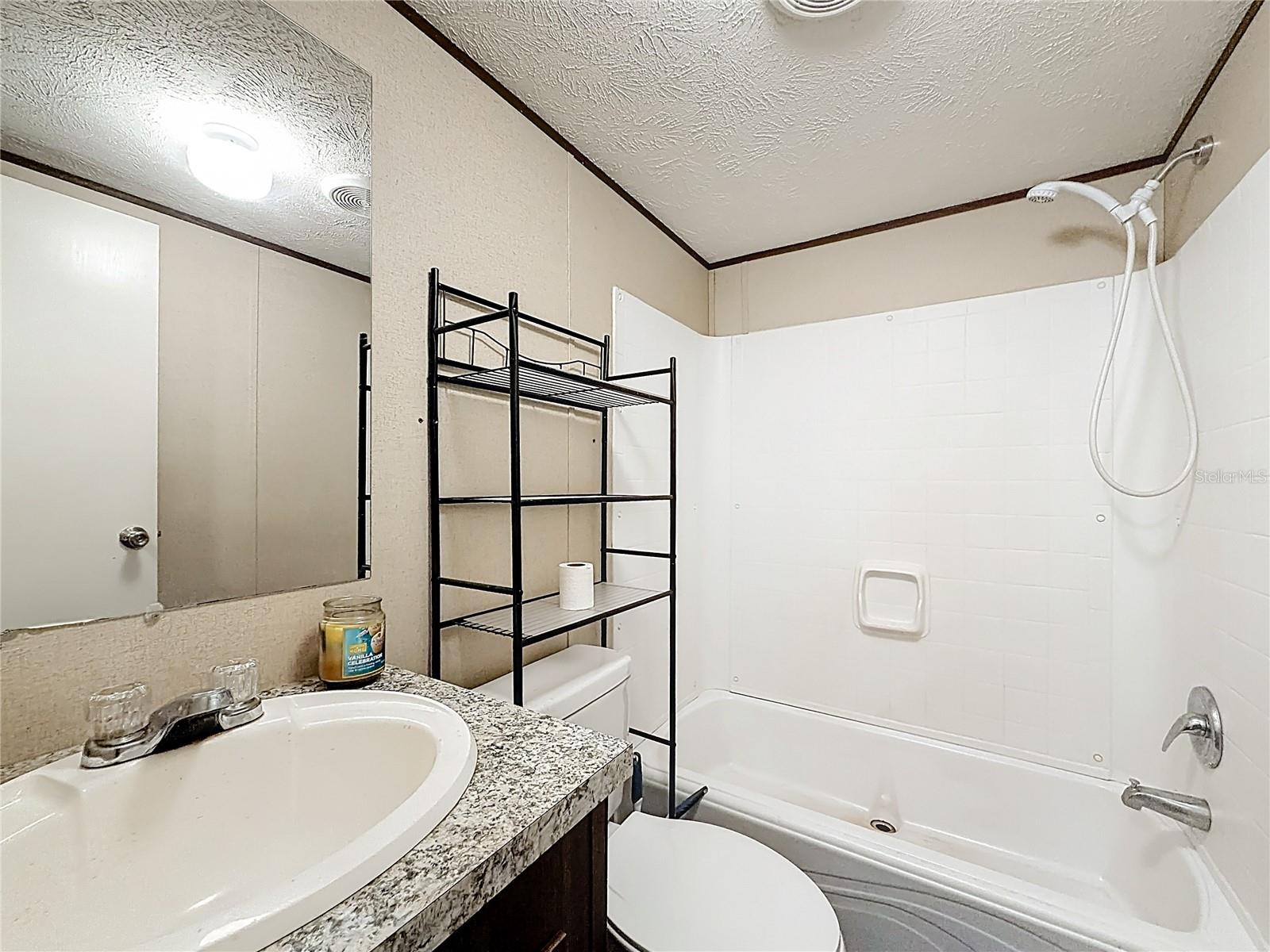 Image 15 of 40 For 11946 99th Terrace