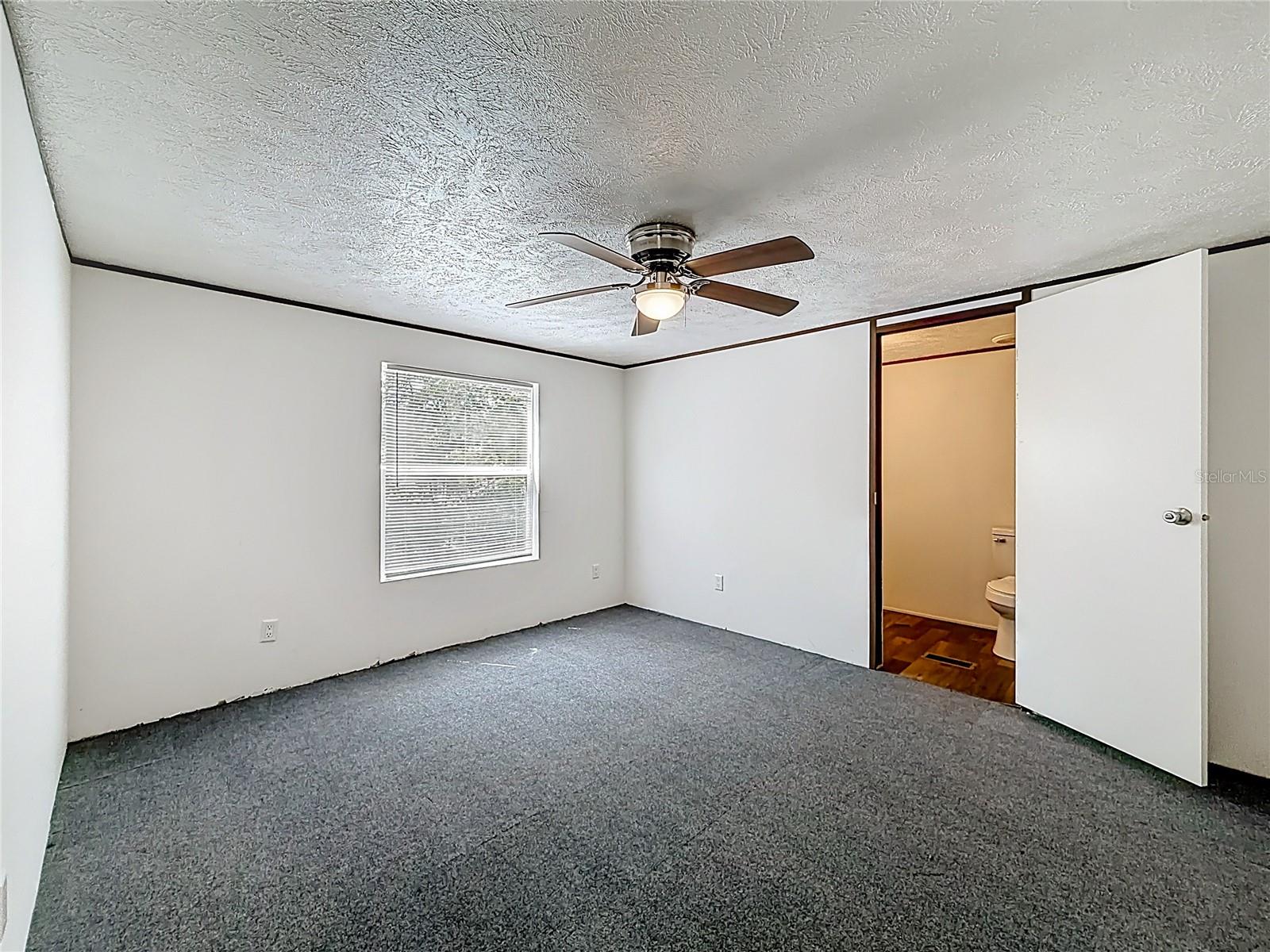 Image 16 of 40 For 11946 99th Terrace