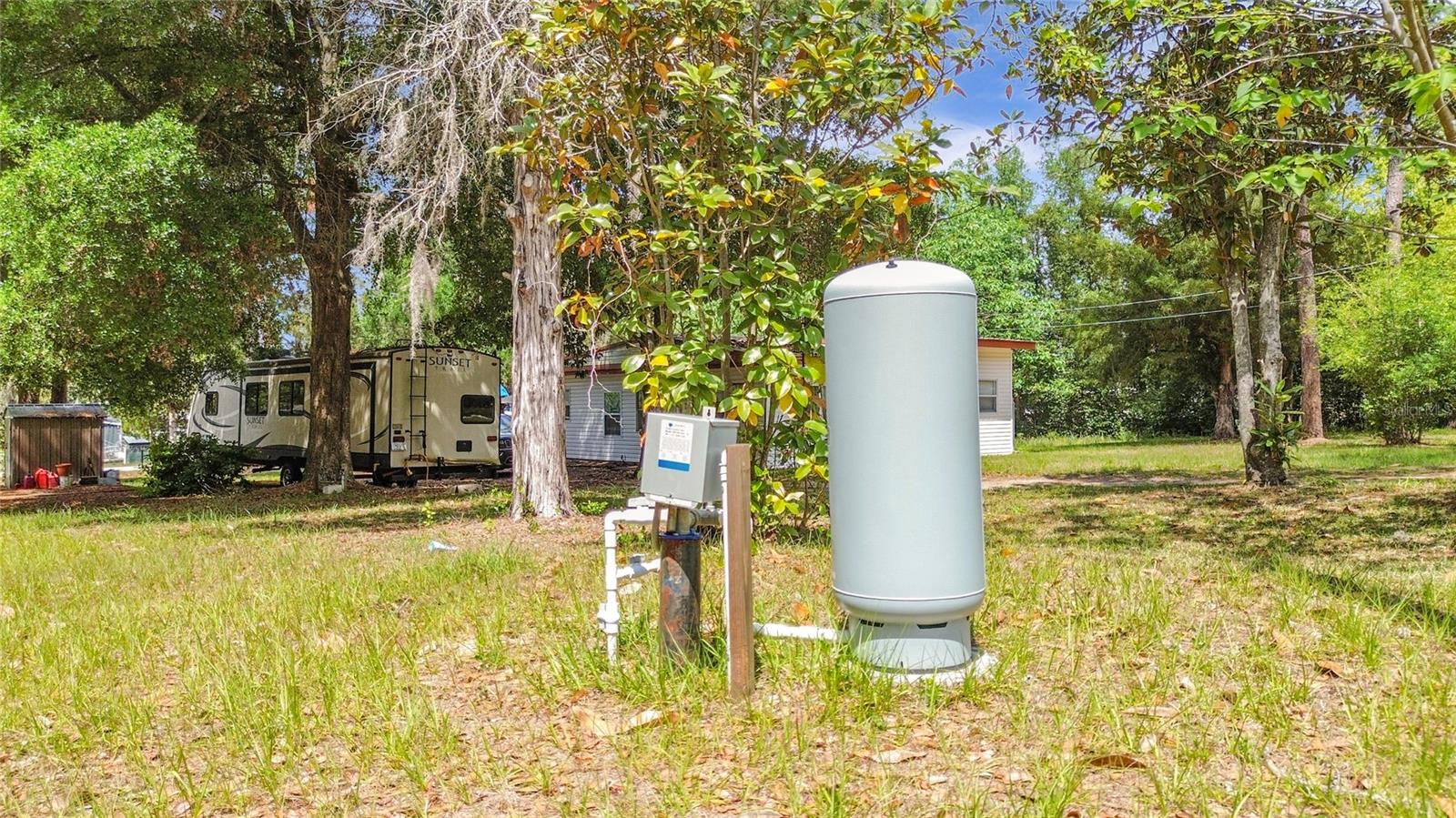 Image 25 of 40 For 11946 99th Terrace