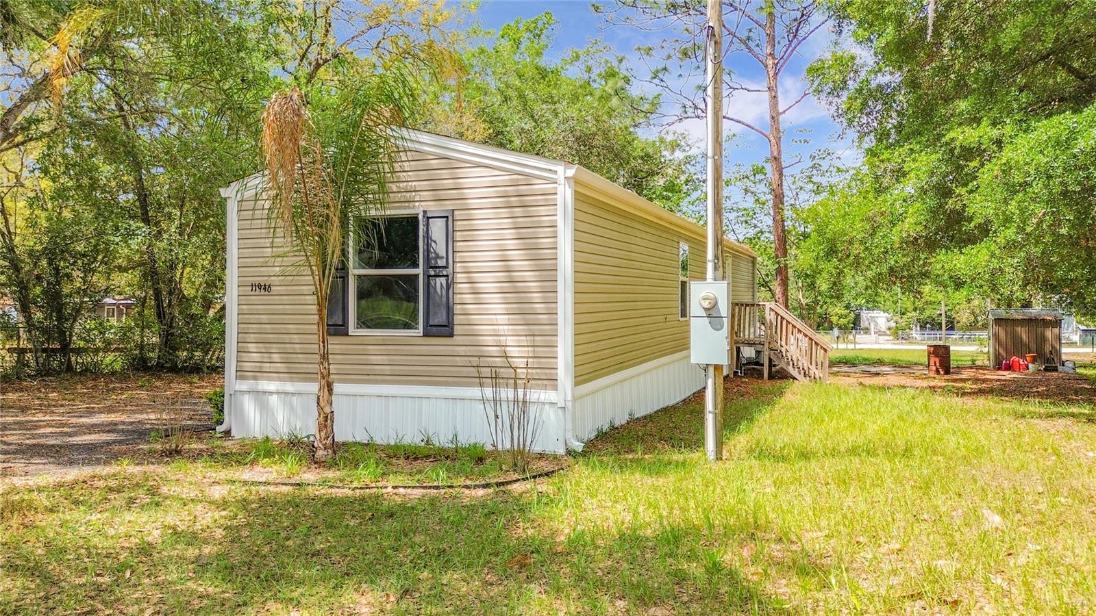 Image 28 of 40 For 11946 99th Terrace