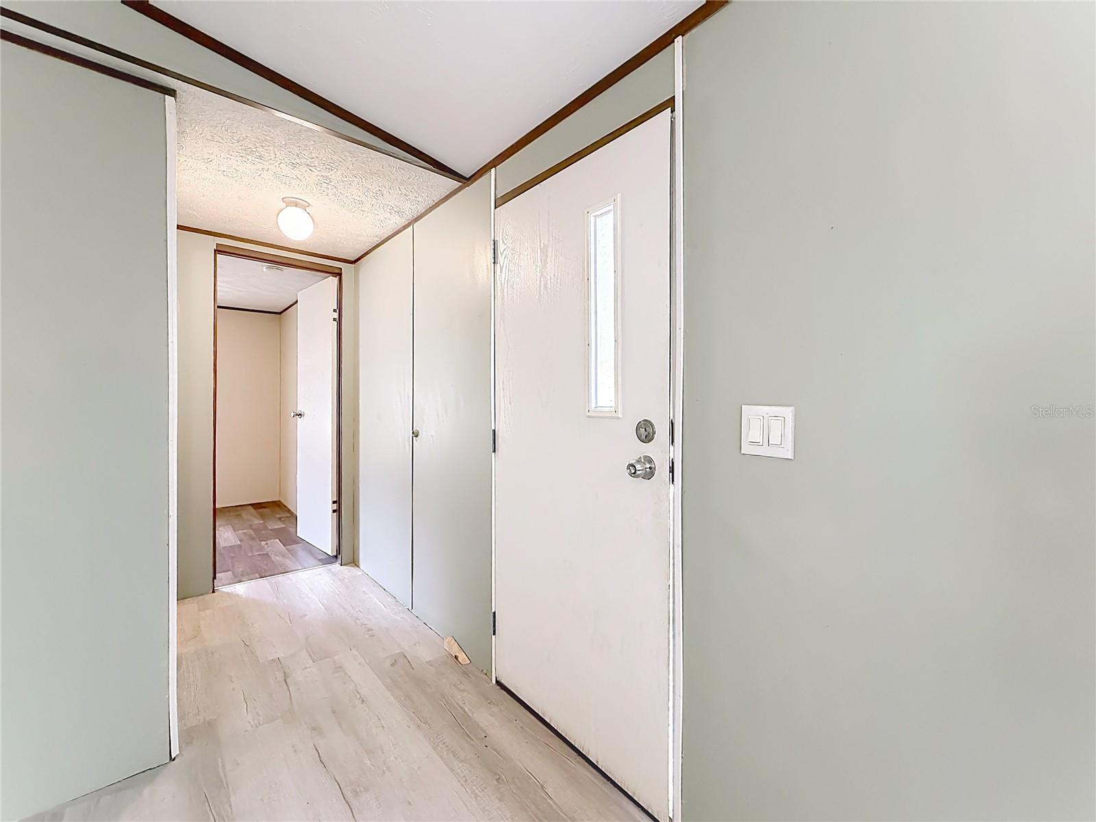 Image 3 of 40 For 11946 99th Terrace