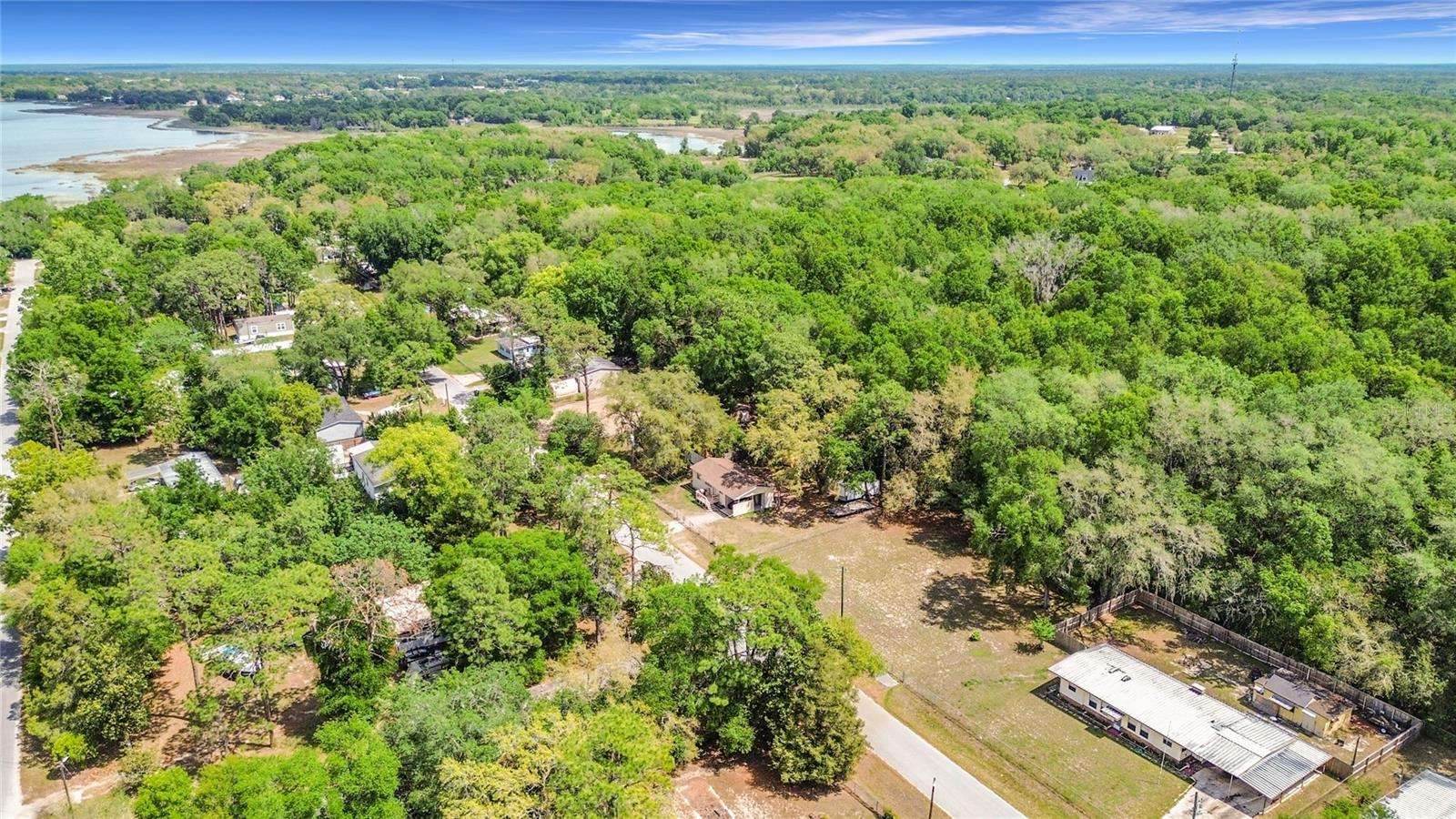 Image 36 of 40 For 11946 99th Terrace