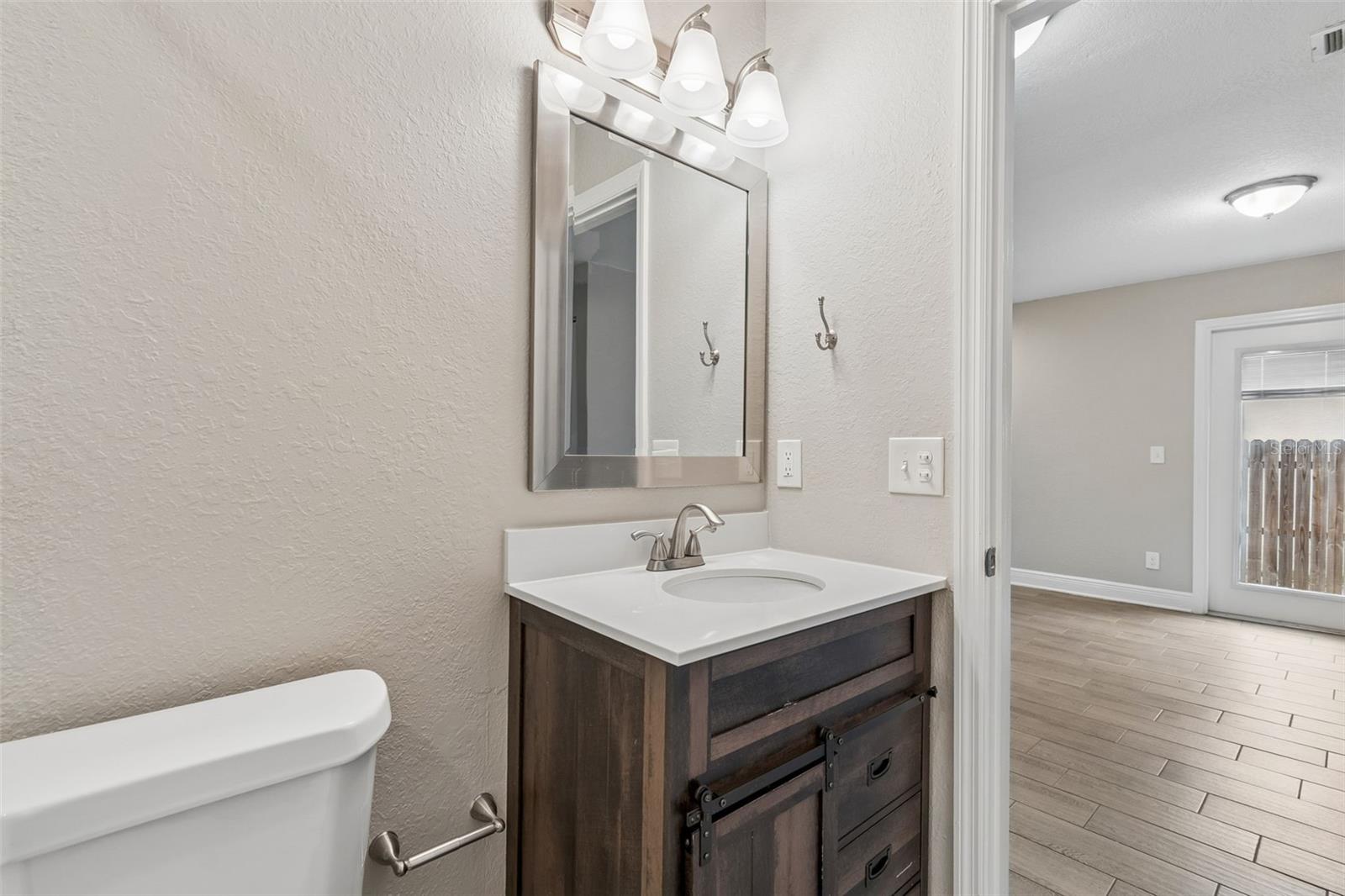 Listing photo id 14 for 310 Clinton Street