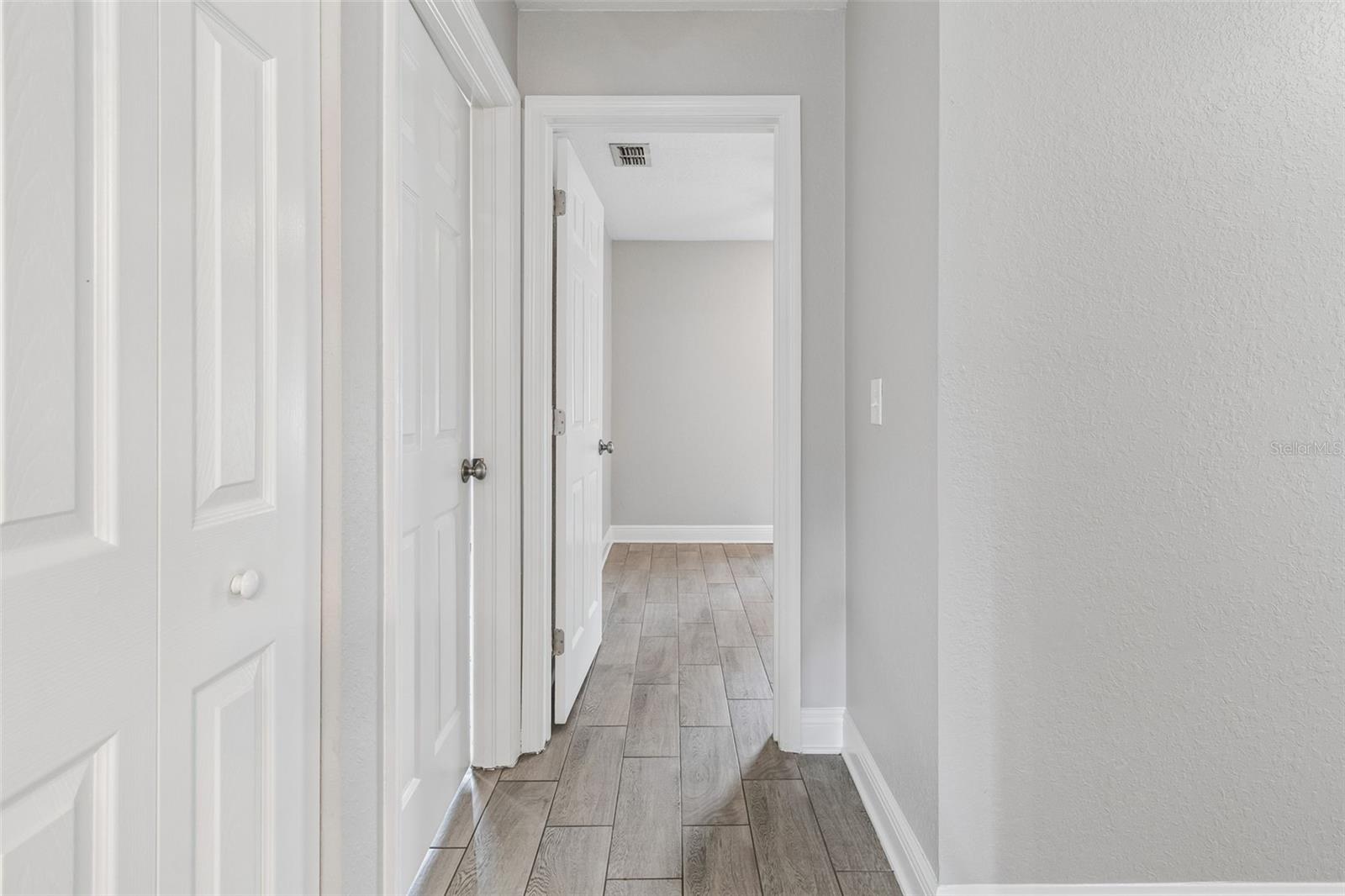 Listing photo id 16 for 310 Clinton Street