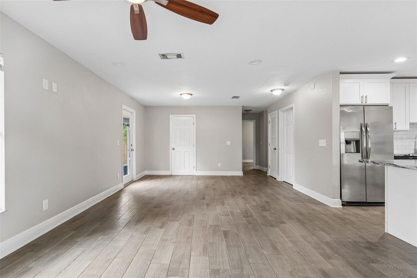 Listing photo id 1 for 310 Clinton Street