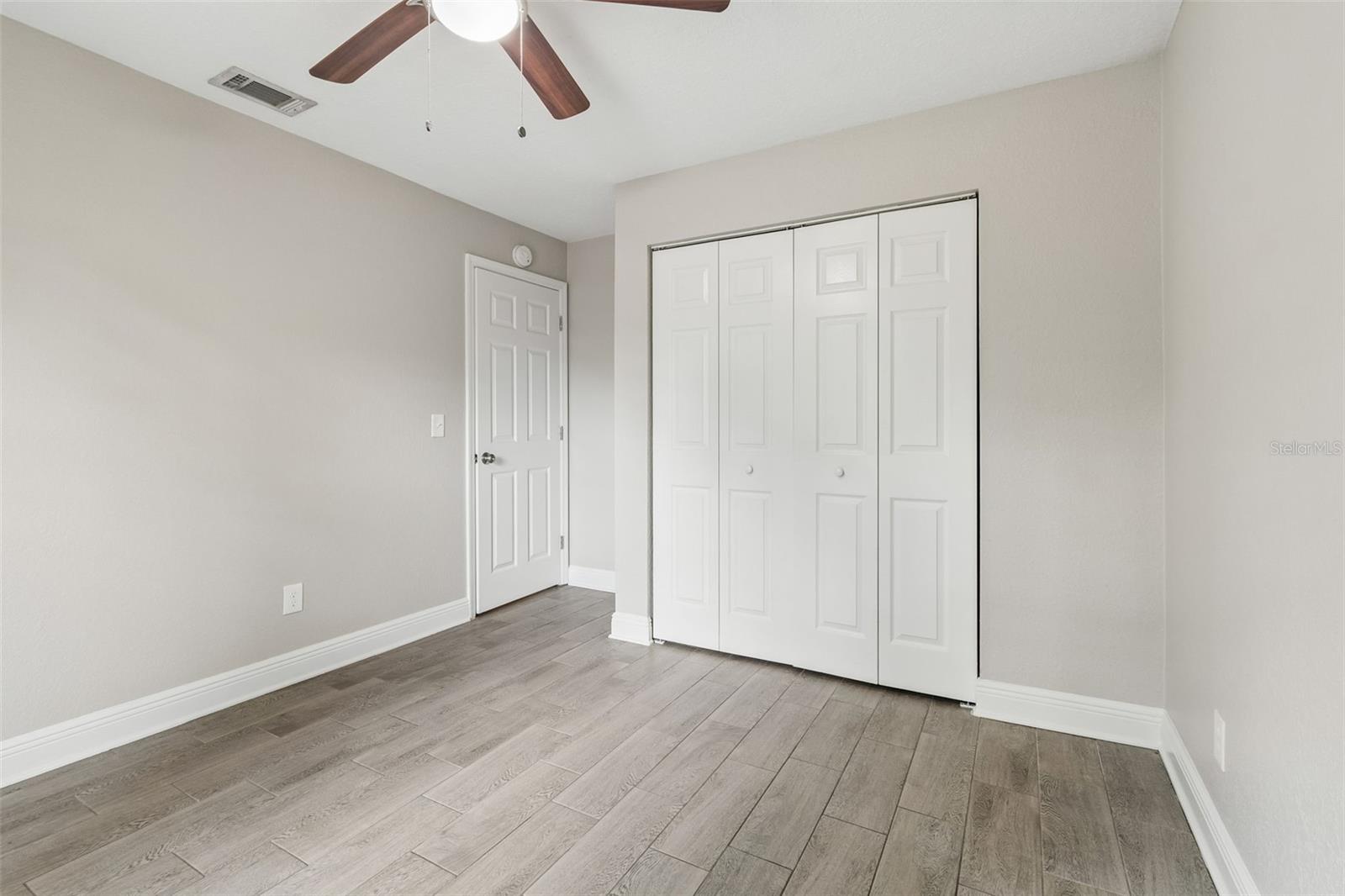 Listing photo id 30 for 310 Clinton Street