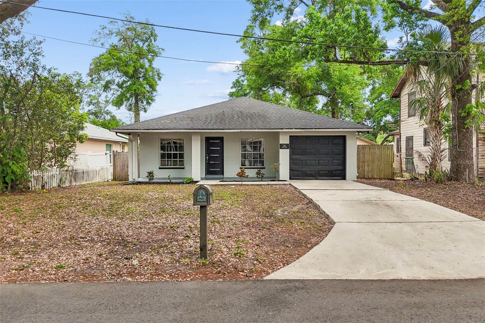 Listing photo id 34 for 310 Clinton Street