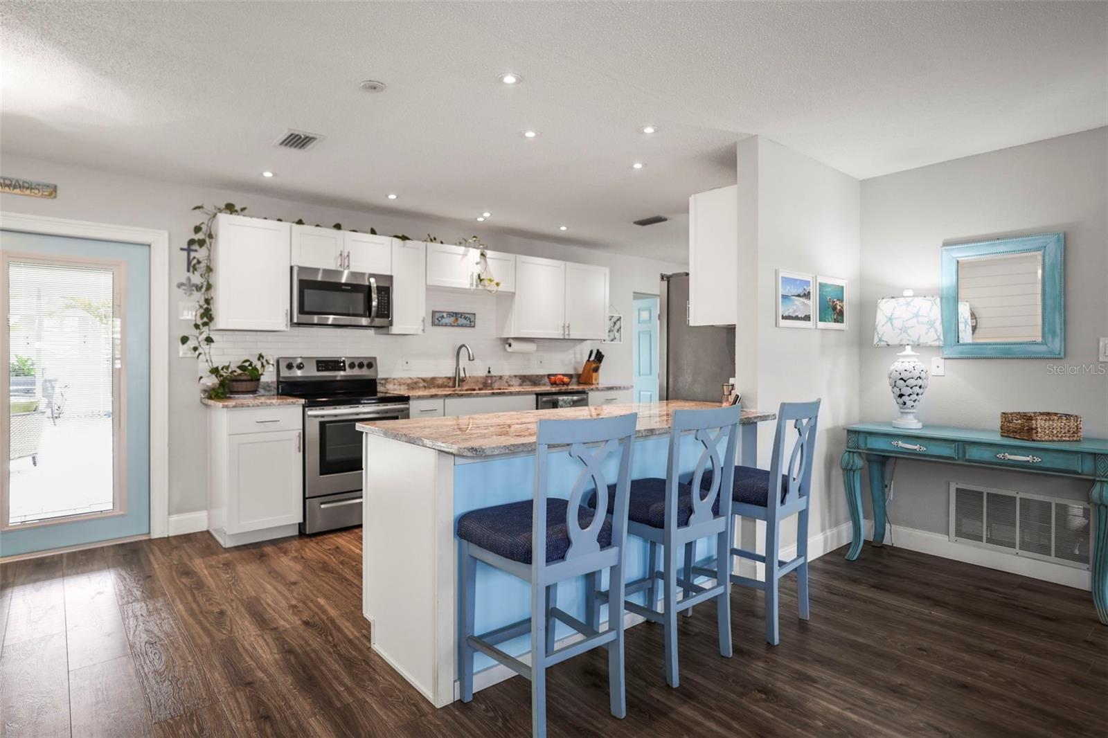 Image 10 of 44 For 1471 San Roy Drive