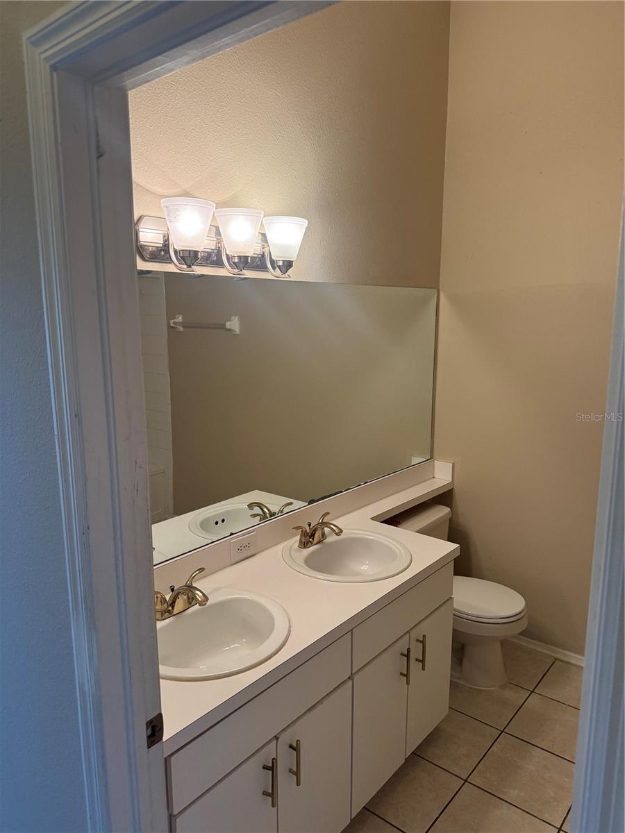 Listing photo id 17 for 30059 Granda Hills Court