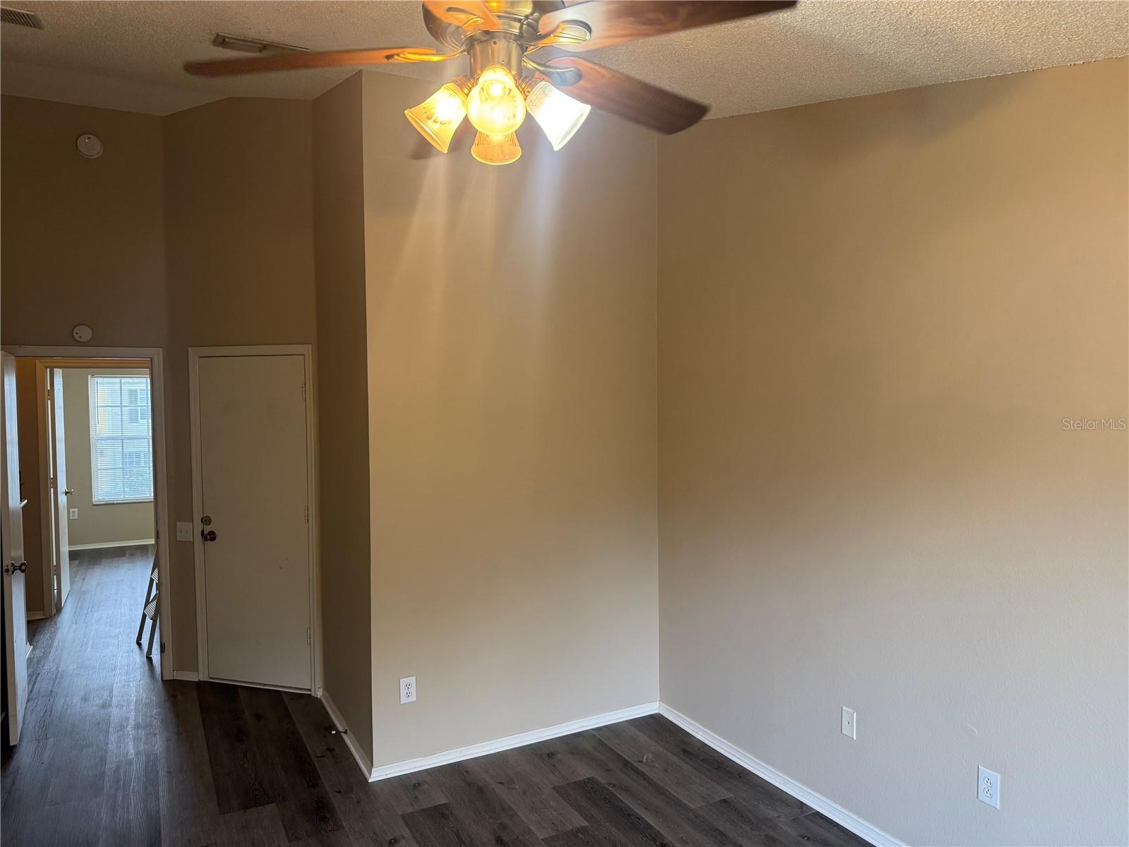 Listing photo id 22 for 30059 Granda Hills Court