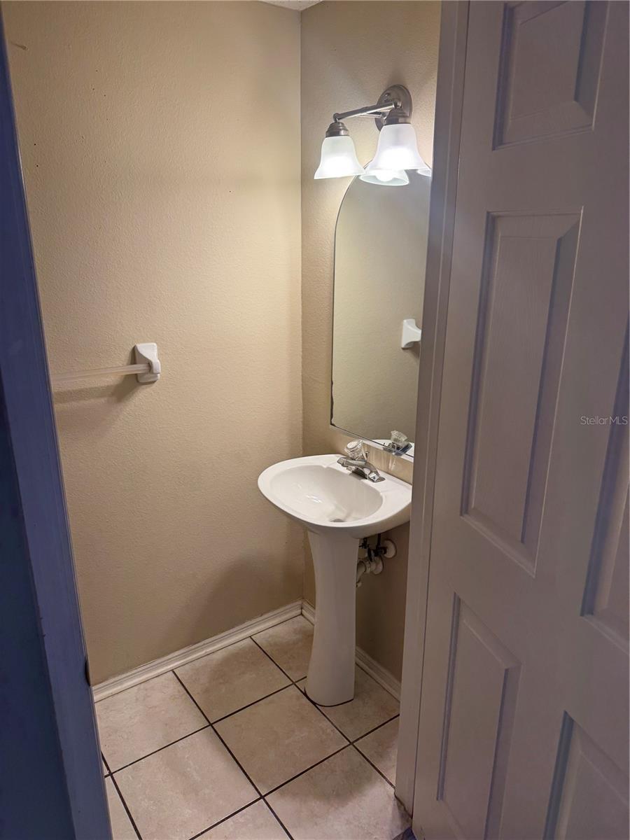 Listing photo id 2 for 30059 Granda Hills Court