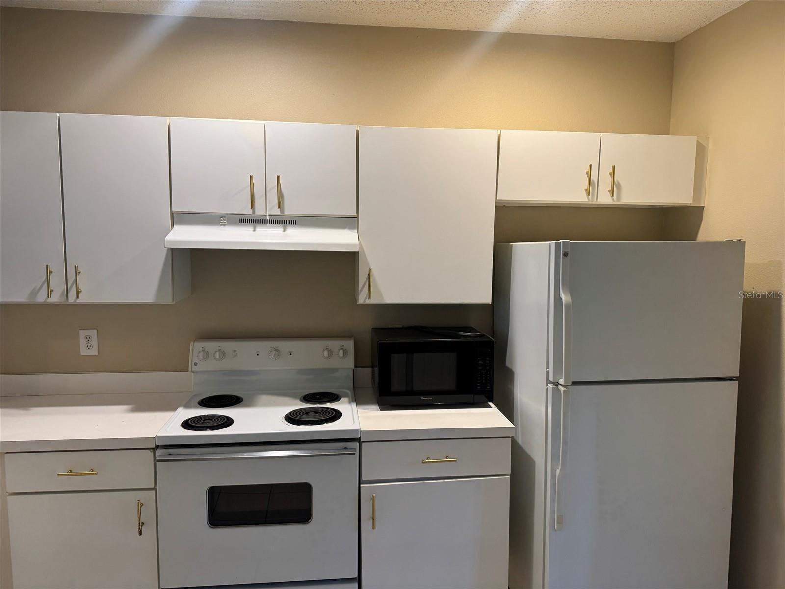 Listing photo id 5 for 30059 Granda Hills Court