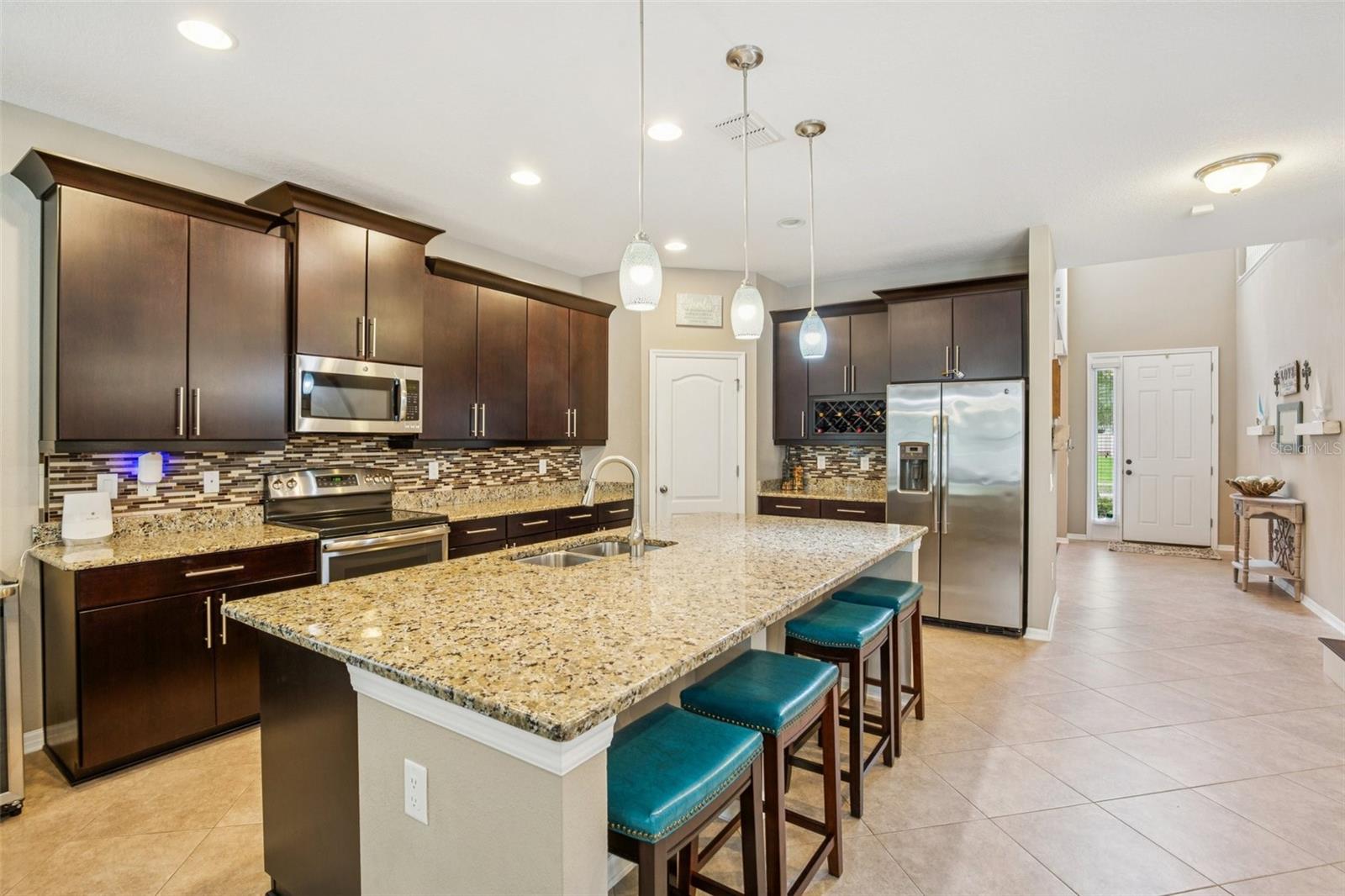 Image 10 of 62 For 210 Dakota Hill Drive