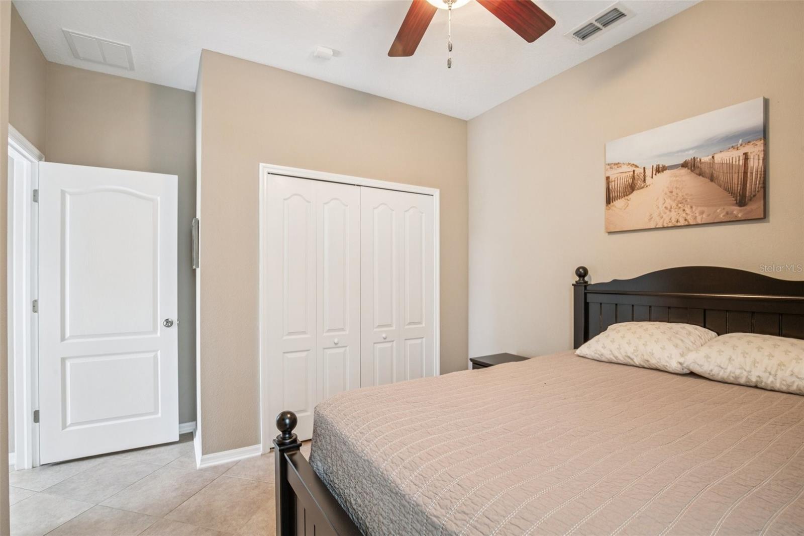 Image 18 of 62 For 210 Dakota Hill Drive