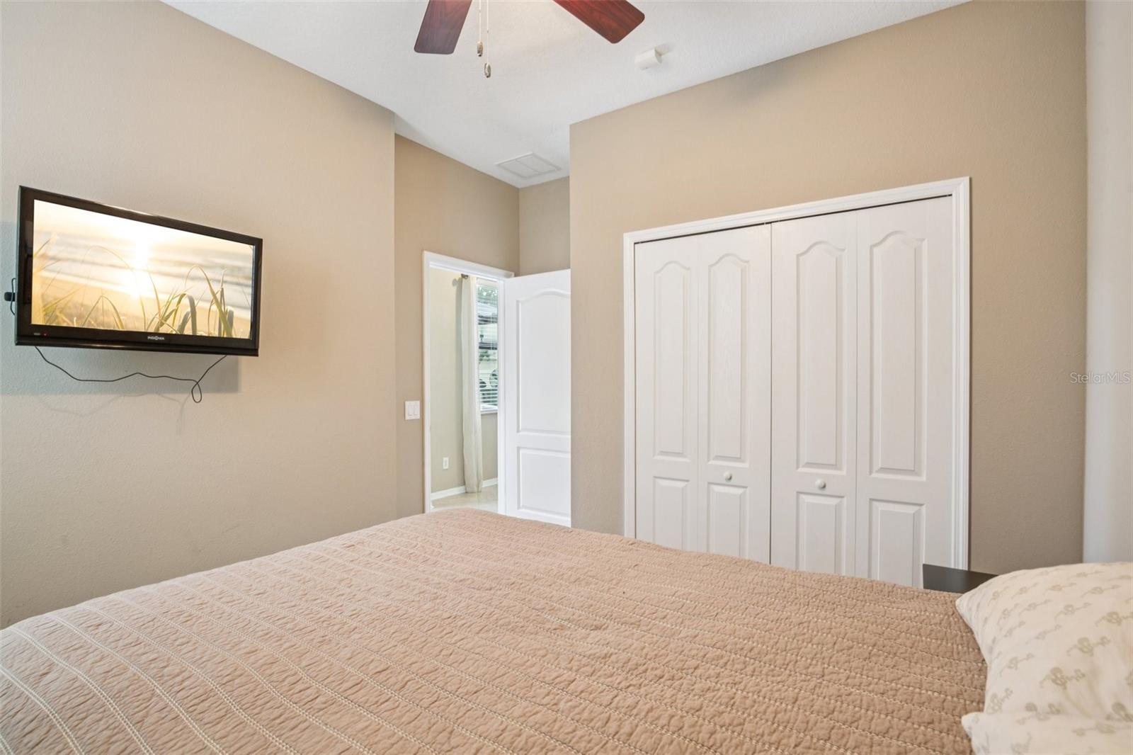 Image 19 of 62 For 210 Dakota Hill Drive